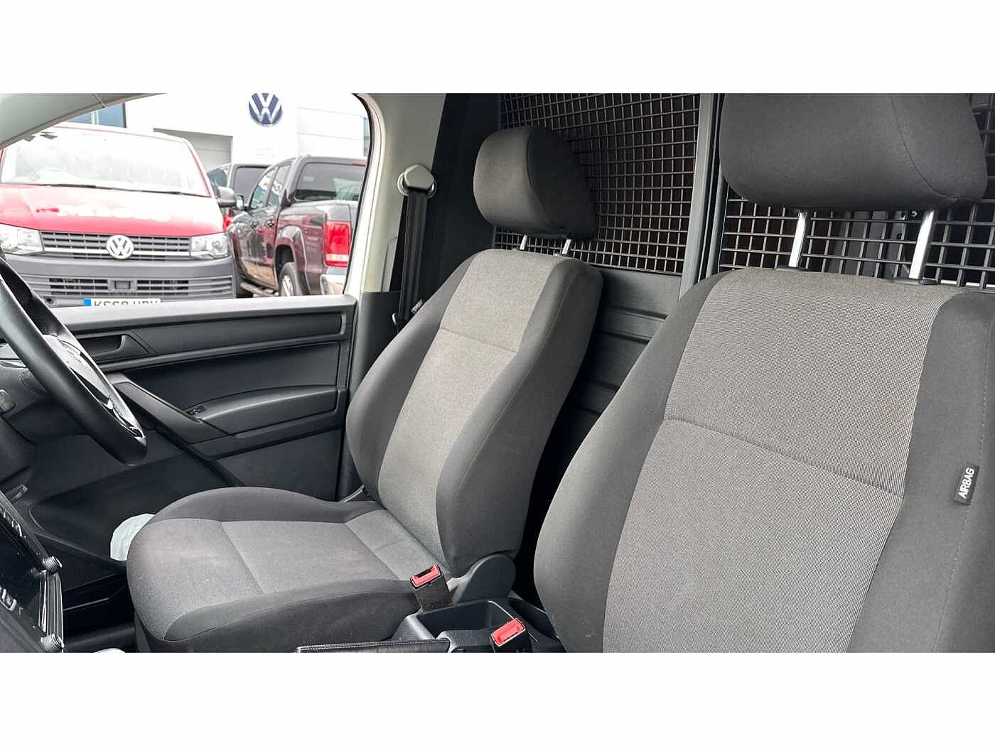 Volkswagen Caddy C20 Panel van Highline 102 PS 2.0 TDI 6sp DSG