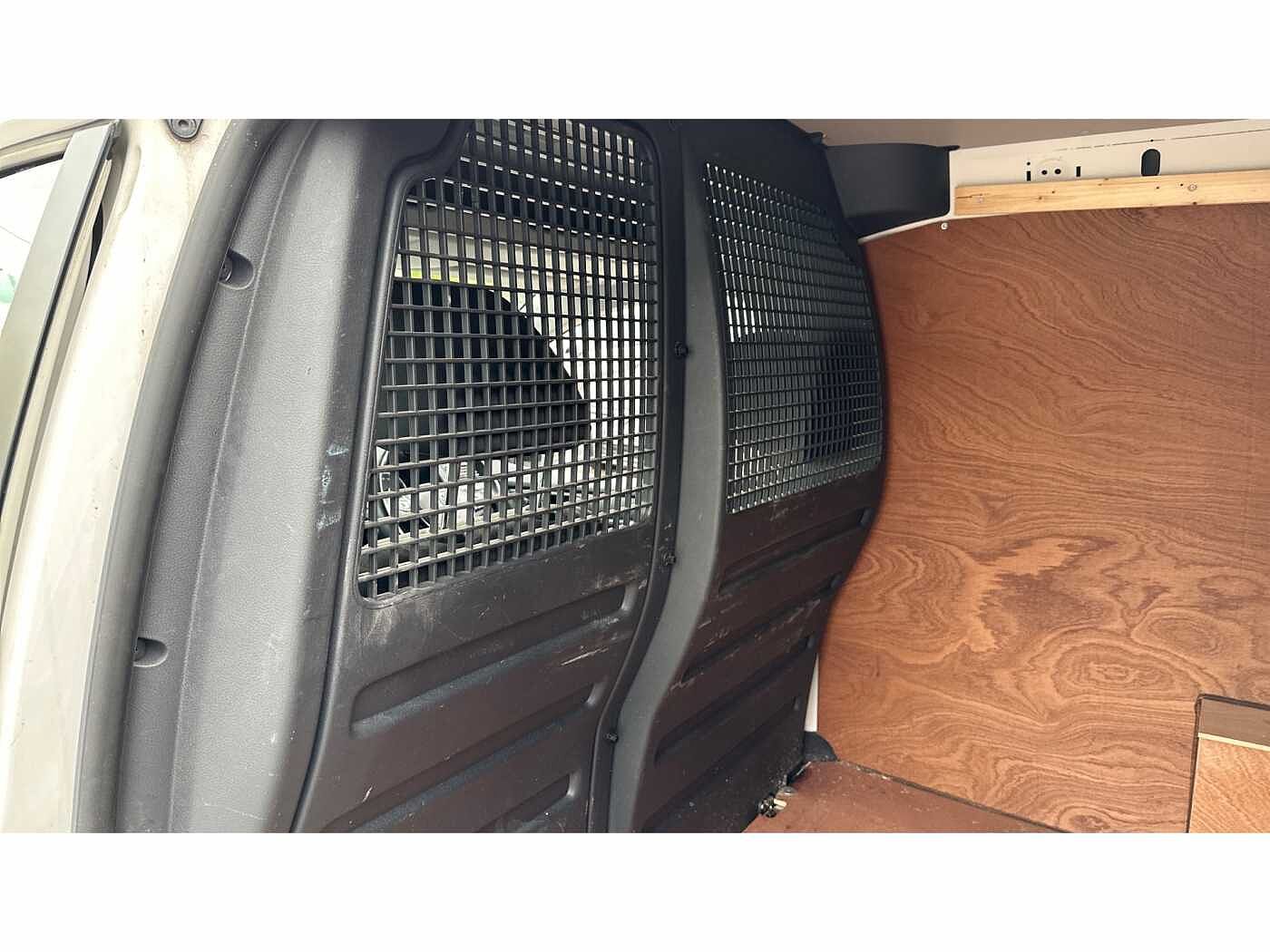 Volkswagen Caddy C20 Panel van Highline 102 PS 2.0 TDI 6sp DSG