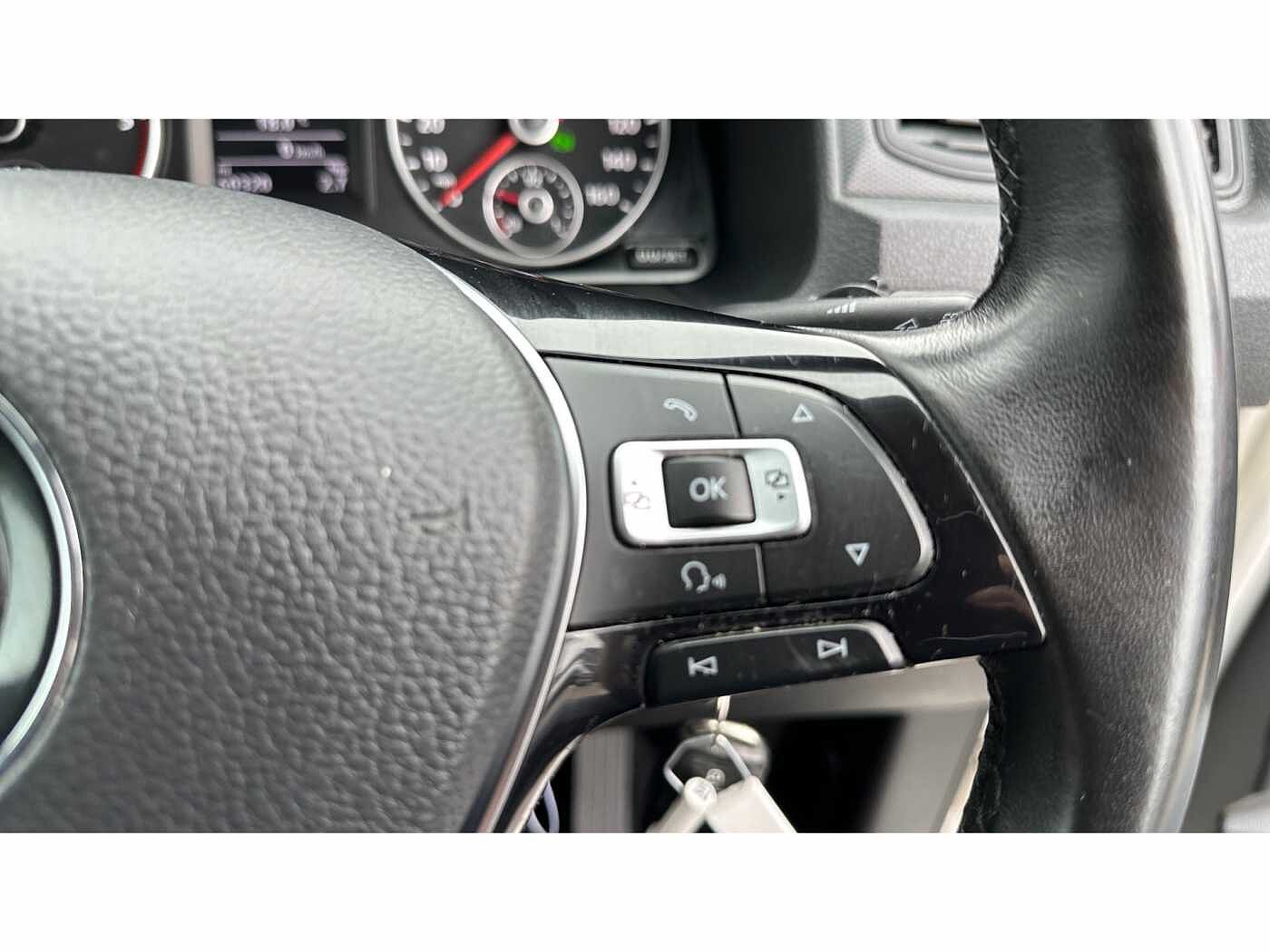 Volkswagen Caddy C20 Panel van Highline 102 PS 2.0 TDI 6sp DSG