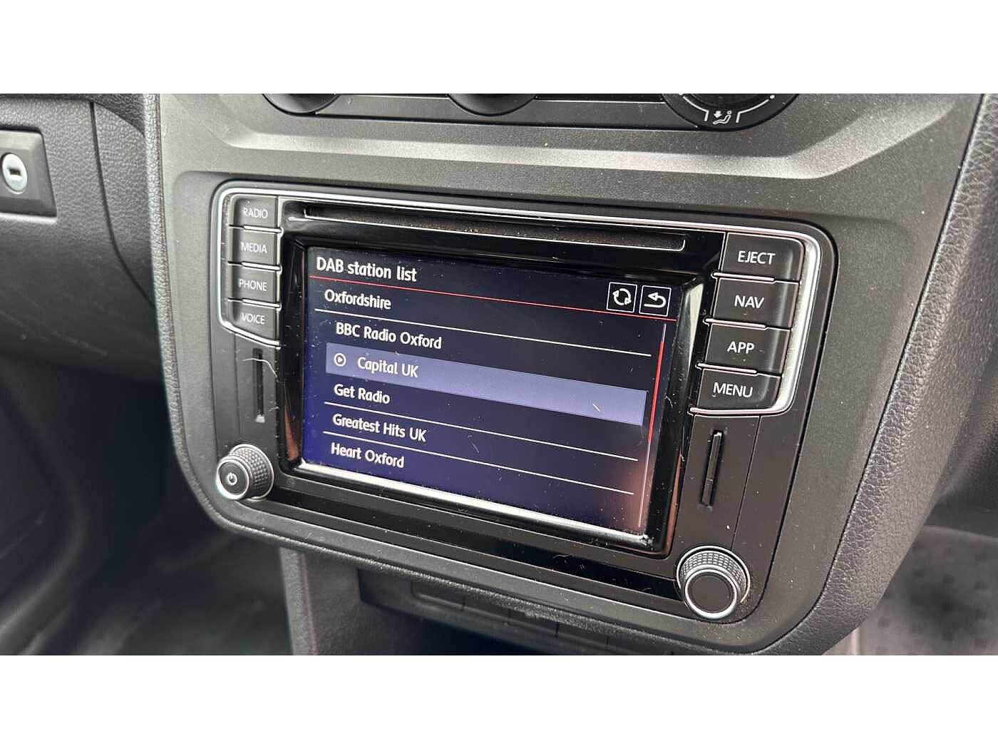 Volkswagen Caddy C20 Panel van Highline 102 PS 2.0 TDI 6sp DSG