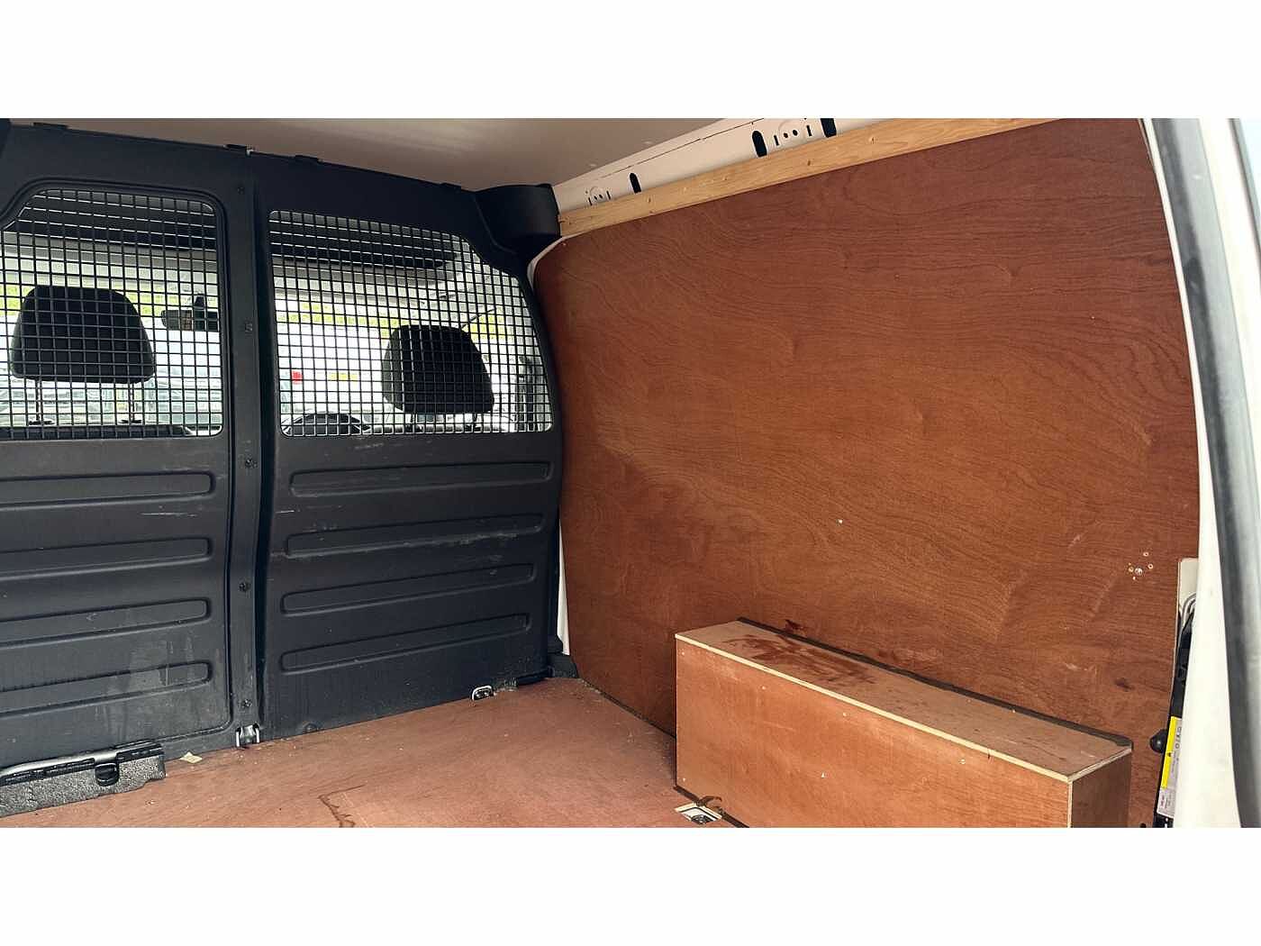 Volkswagen Caddy C20 Panel van Highline 102 PS 2.0 TDI 6sp DSG