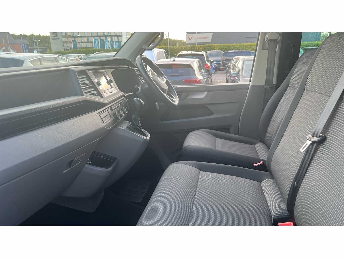 Volkswagen Transporter T32 Kombi Highline SWB 204 PS 2.0 TDI 7sp DSG 4MOTION