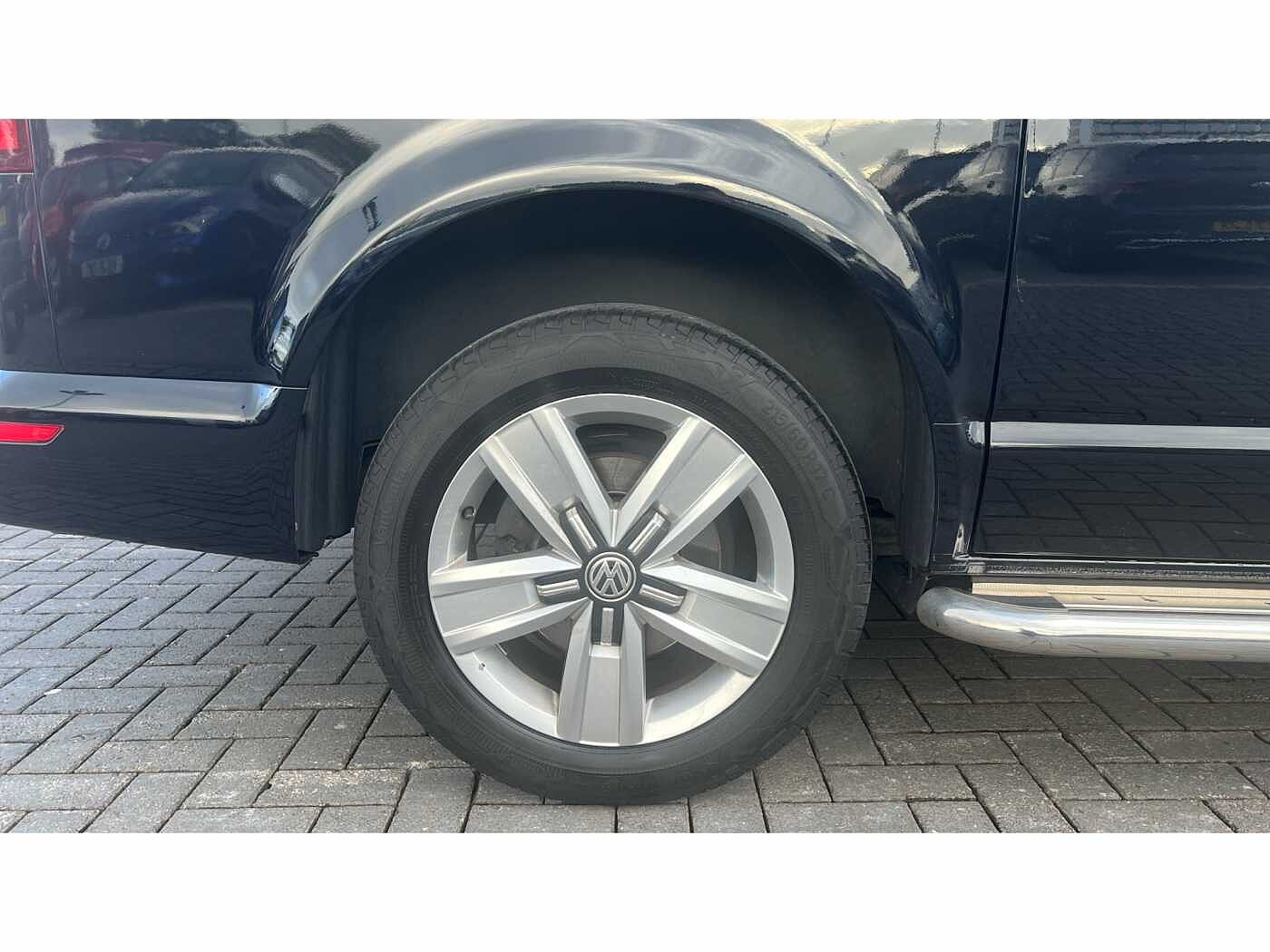 Volkswagen Transporter T32 Kombi Highline SWB 204 PS 2.0 TDI 7sp DSG 4MOTION