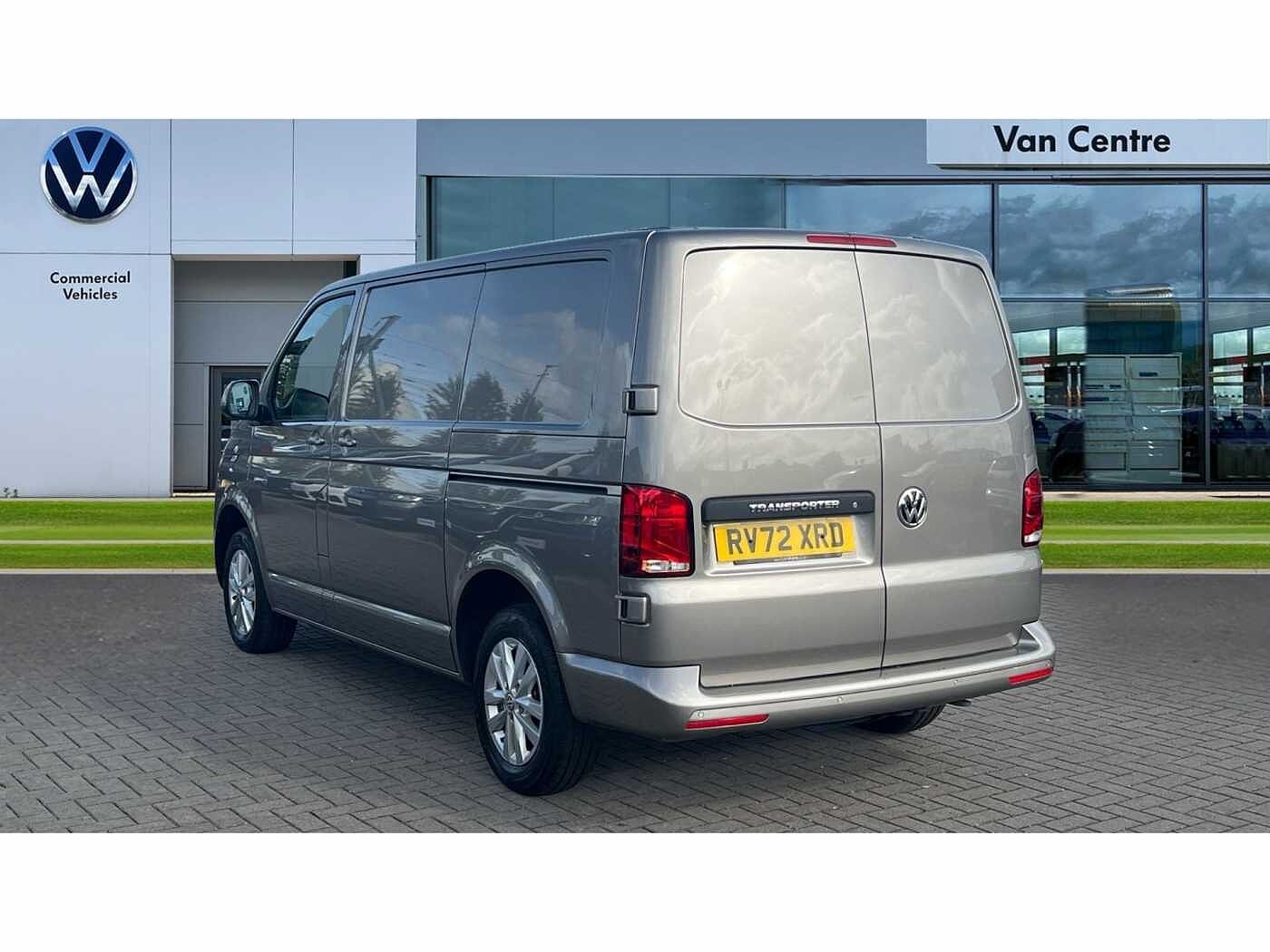 Volkswagen Transporter T28 Panel van Highline SWB 150 PS 2.0 TDI 6sp Manual