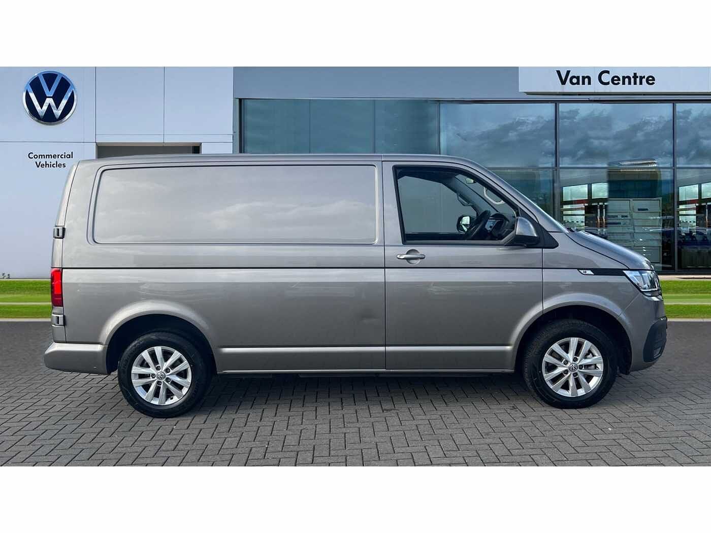 Volkswagen Transporter T28 Panel van Highline SWB 150 PS 2.0 TDI 6sp Manual