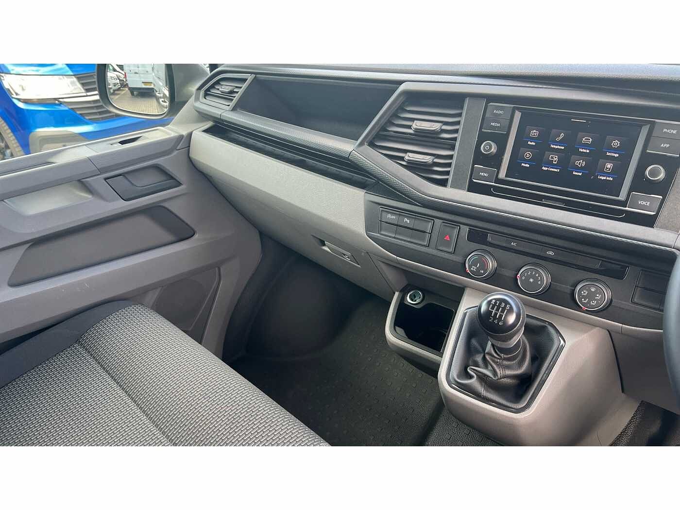 Volkswagen Transporter T28 Panel van Highline SWB 150 PS 2.0 TDI 6sp Manual