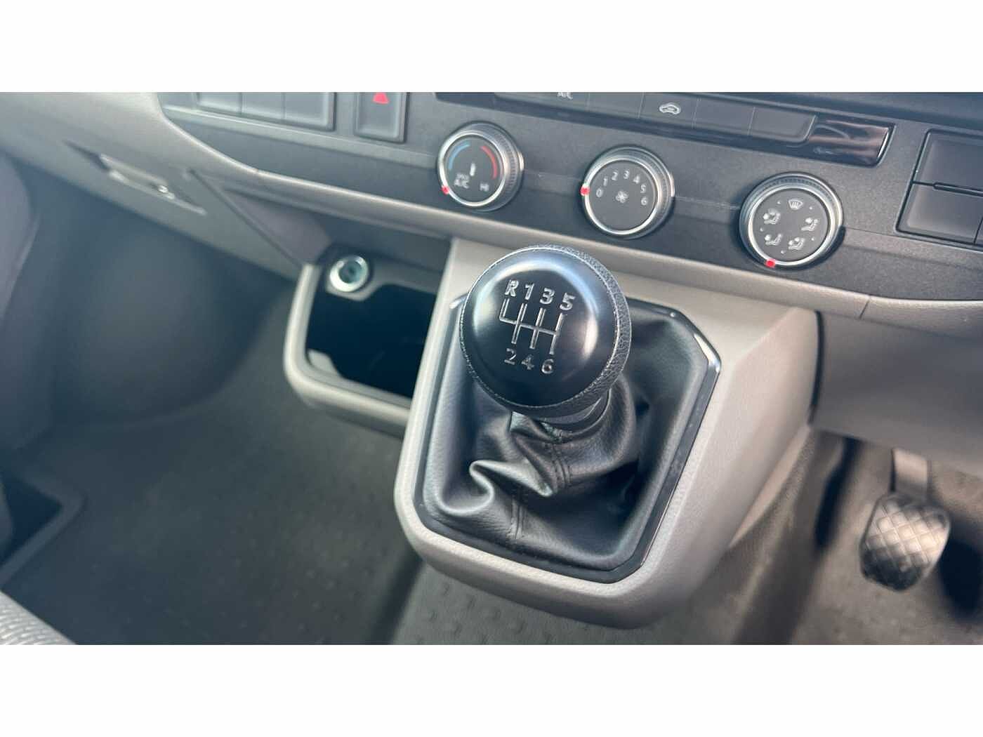 Volkswagen Transporter T28 Panel van Highline SWB 150 PS 2.0 TDI 6sp Manual