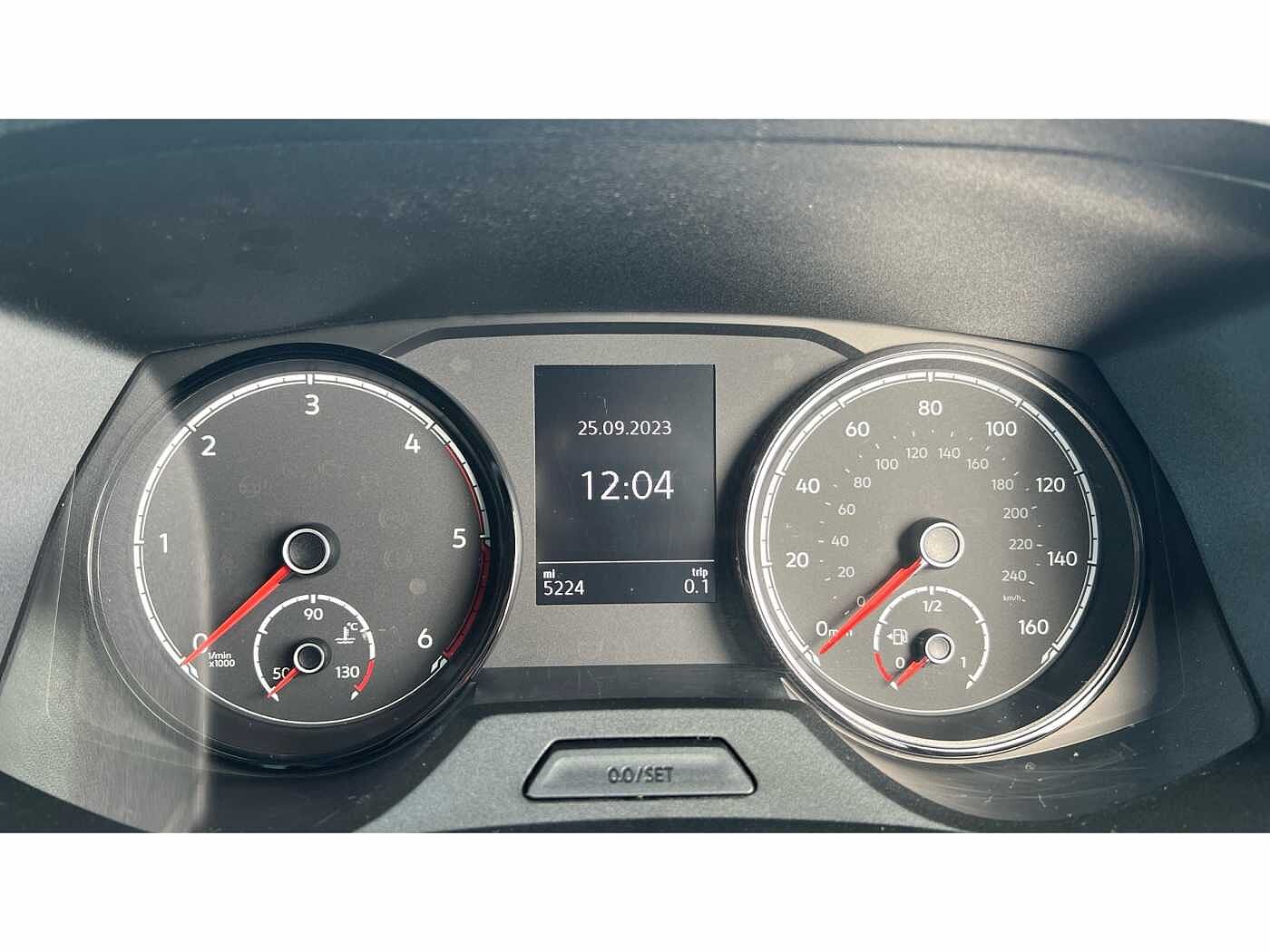 Volkswagen Transporter T28 Panel van Highline SWB 150 PS 2.0 TDI 6sp Manual