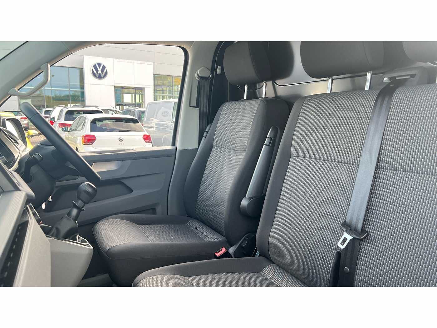 Volkswagen Transporter T28 Panel van Highline SWB 150 PS 2.0 TDI 6sp Manual