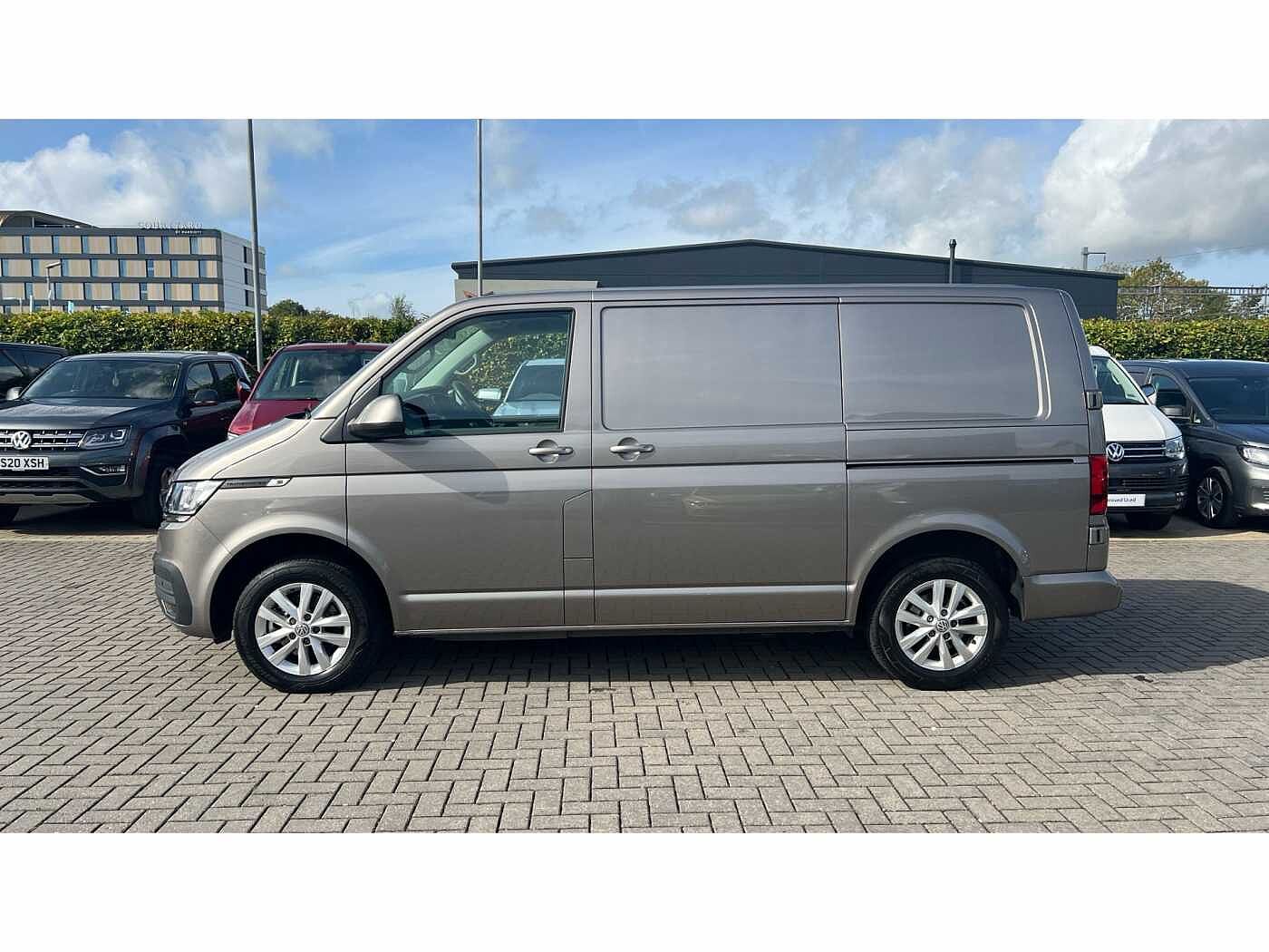 Volkswagen Transporter T28 Panel van Highline SWB 150 PS 2.0 TDI 6sp Manual
