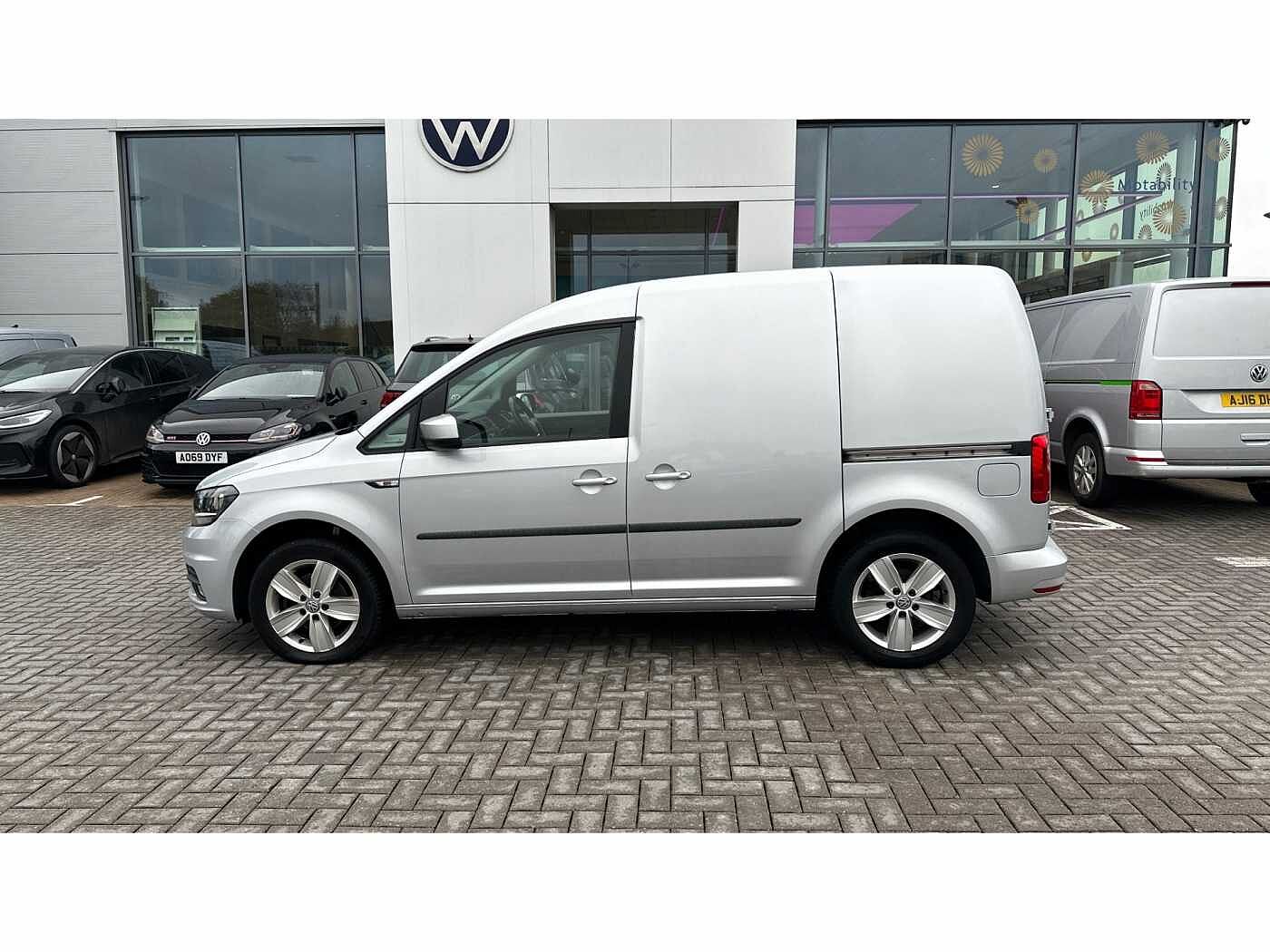 Volkswagen Caddy C20 Panel van Highline SWB 150 PS 2.0 TDI 6sp DSG