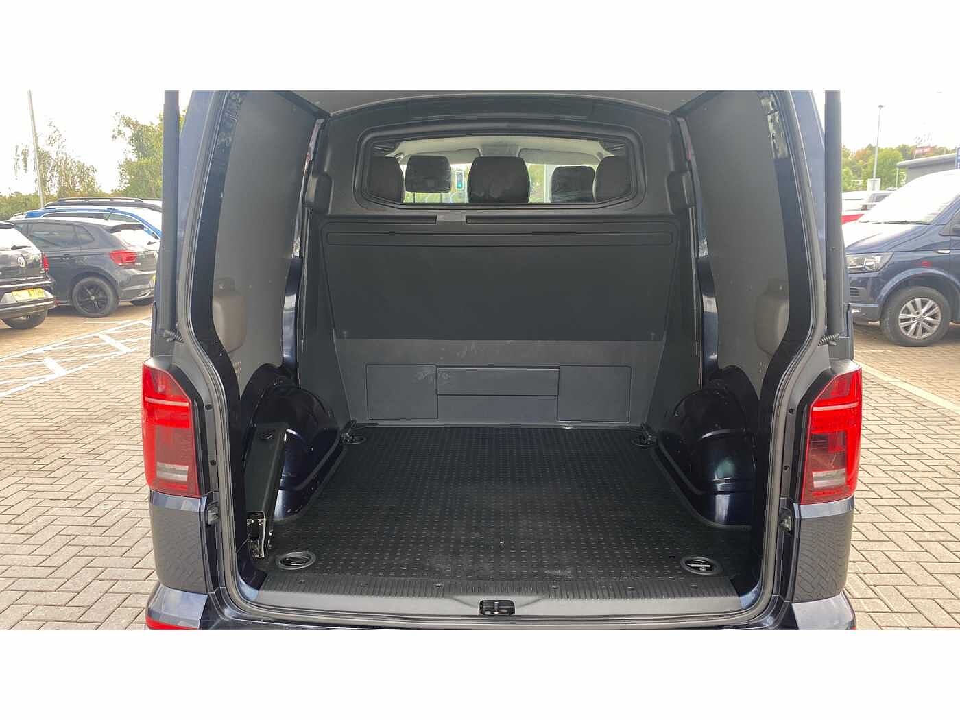 Volkswagen Transporter T32 Kombi Highline SWB 199 PS 2.0 TDI 7sp DSG 4MOTION