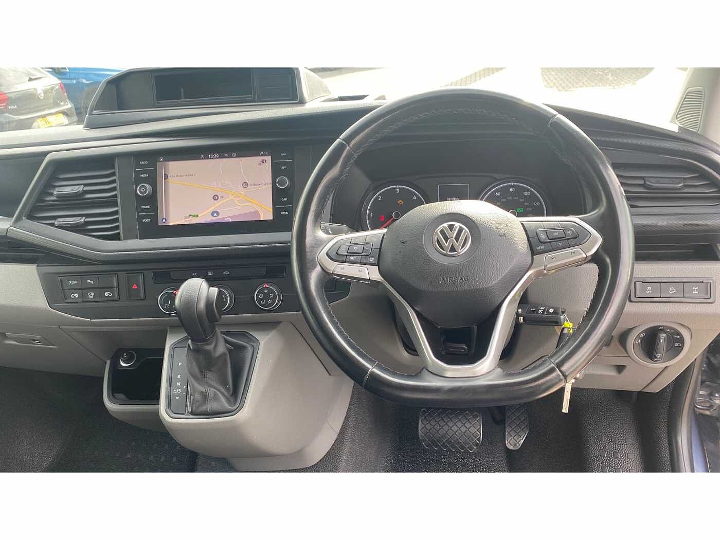 Volkswagen Transporter T32 Kombi Highline SWB 199 PS 2.0 TDI 7sp DSG 4MOTION