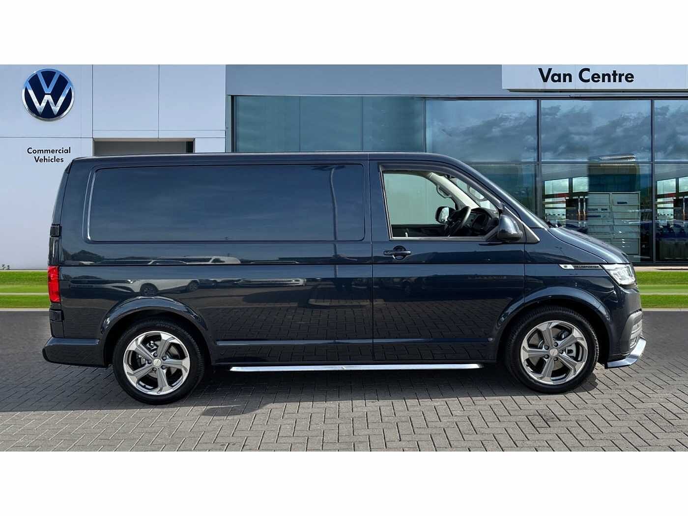 Volkswagen Transporter T32 Panel van Highline SWB 150 PS 2.0 TDI 7sp DSG