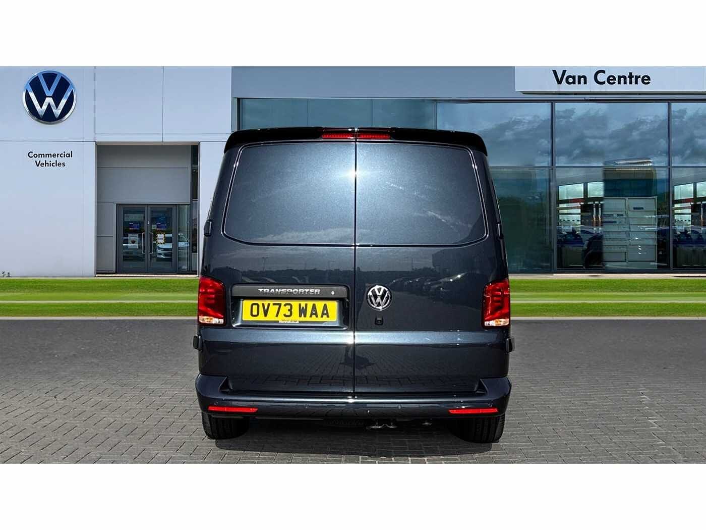 Volkswagen Transporter T32 Panel van Highline SWB 150 PS 2.0 TDI 7sp DSG