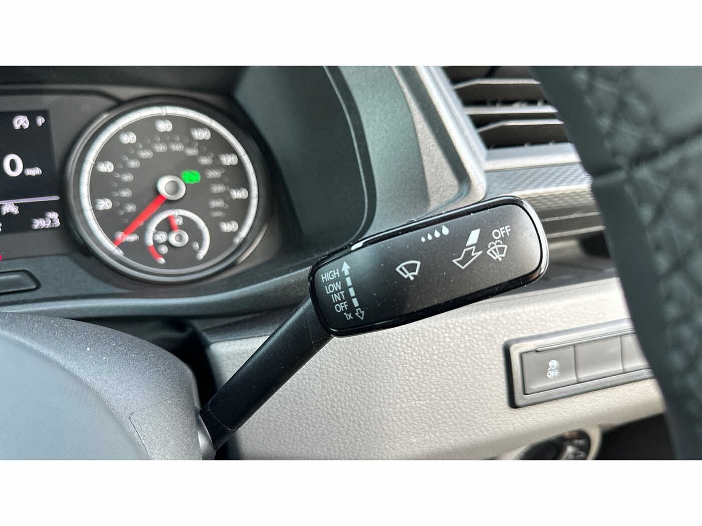Volkswagen Transporter T32 Panel van Highline SWB 150 PS 2.0 TDI 7sp DSG