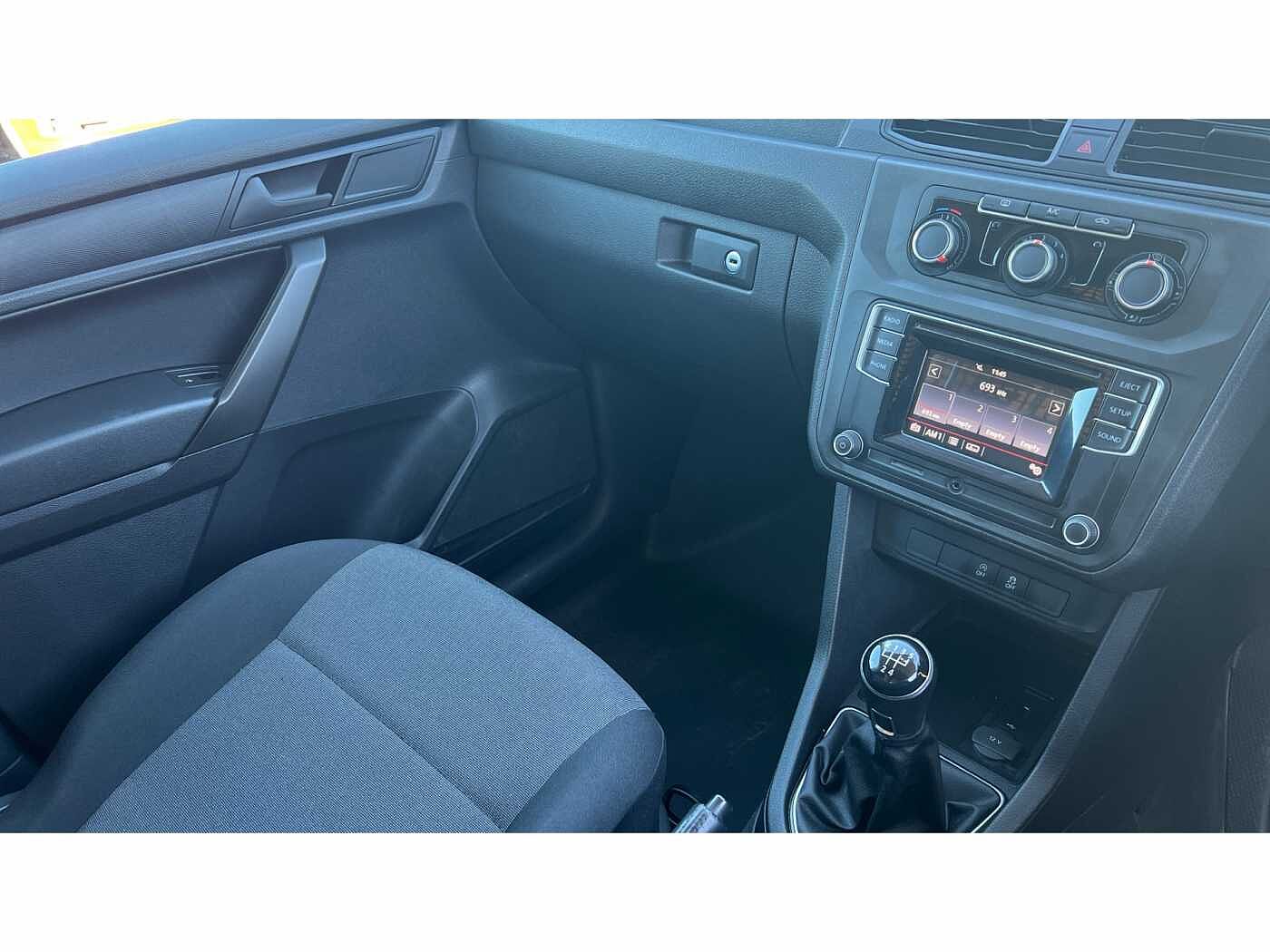 Volkswagen Caddy C20 Panel van Trendline SWB 102 PS 2.0 TDI 5sp Manual