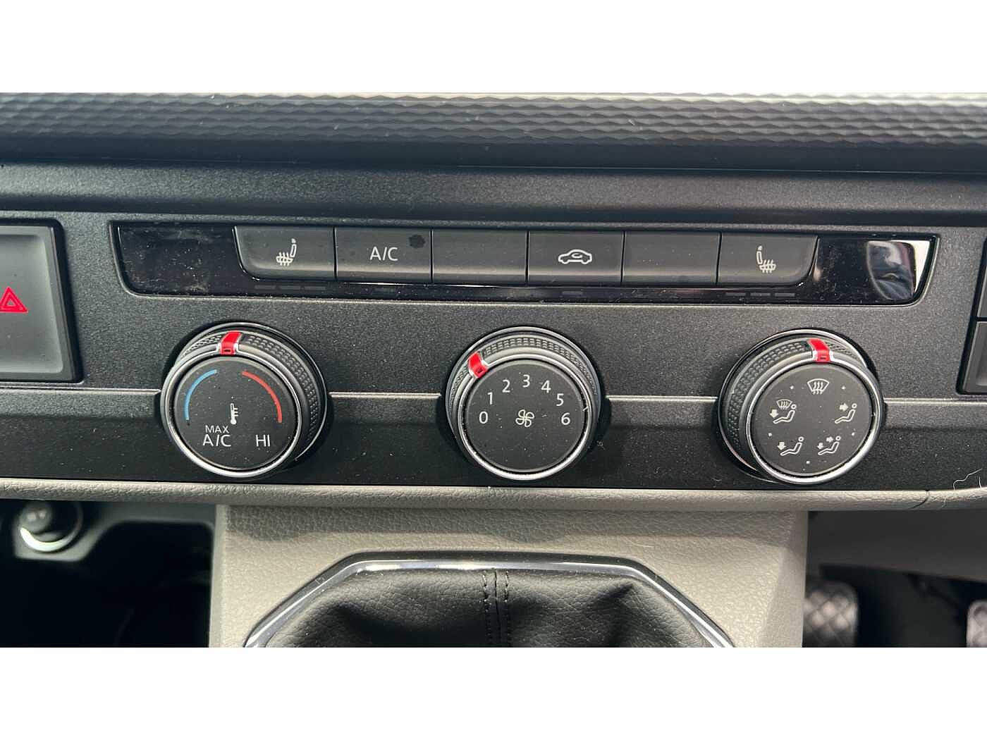 Volkswagen Transporter T30 Panel van Highline SWB 150 PS 2.0 TDI 6sp Manual
