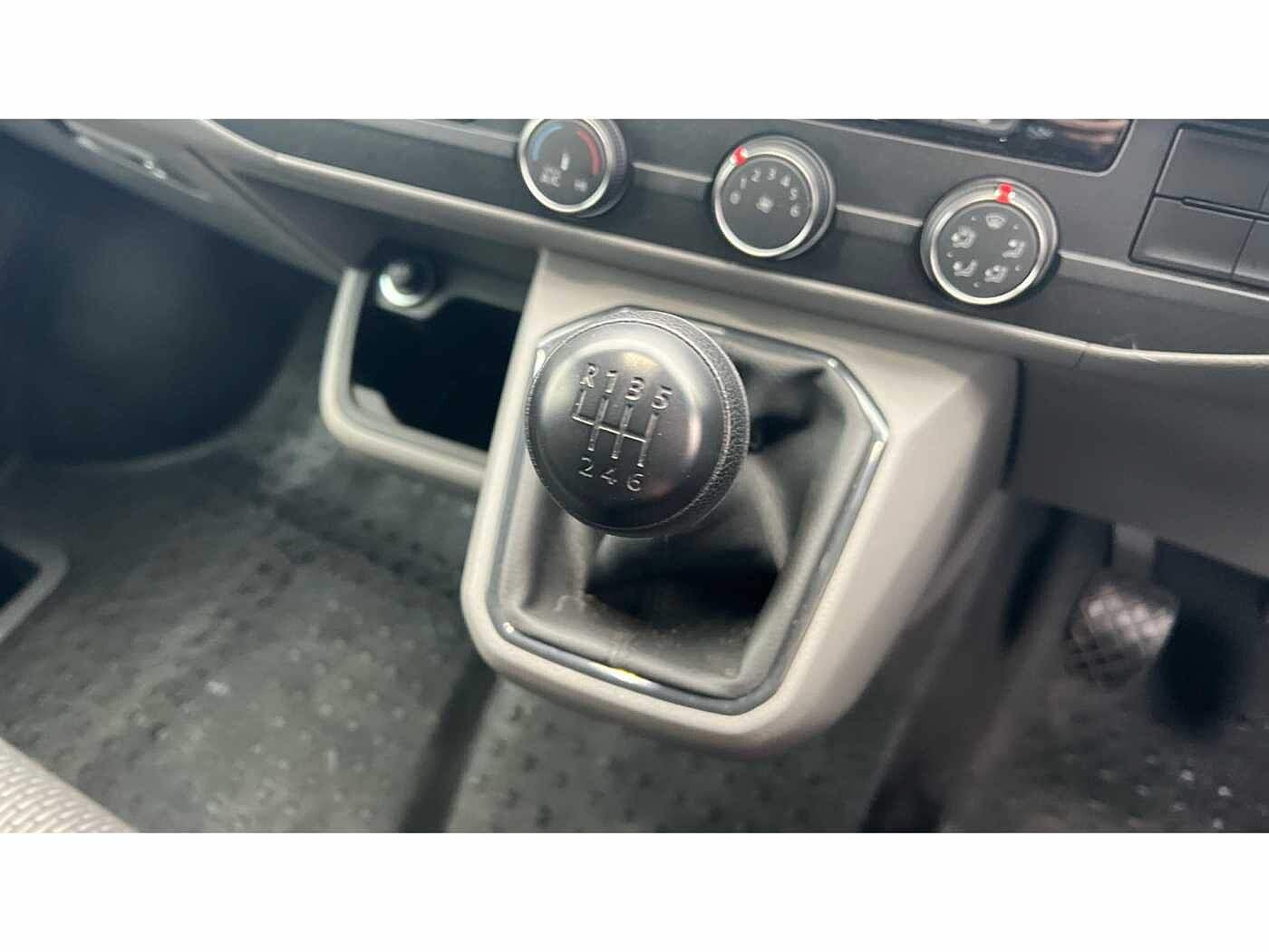 Volkswagen Transporter T30 Panel van Highline SWB 150 PS 2.0 TDI 6sp Manual