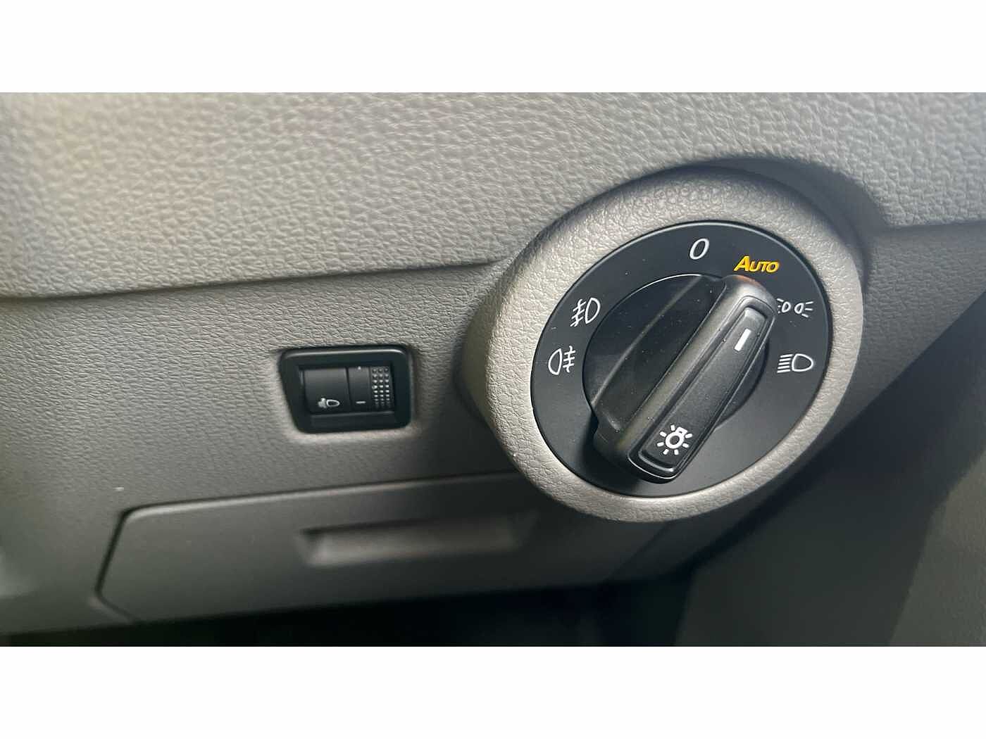 Volkswagen Transporter T30 Panel van Highline SWB 150 PS 2.0 TDI 6sp Manual