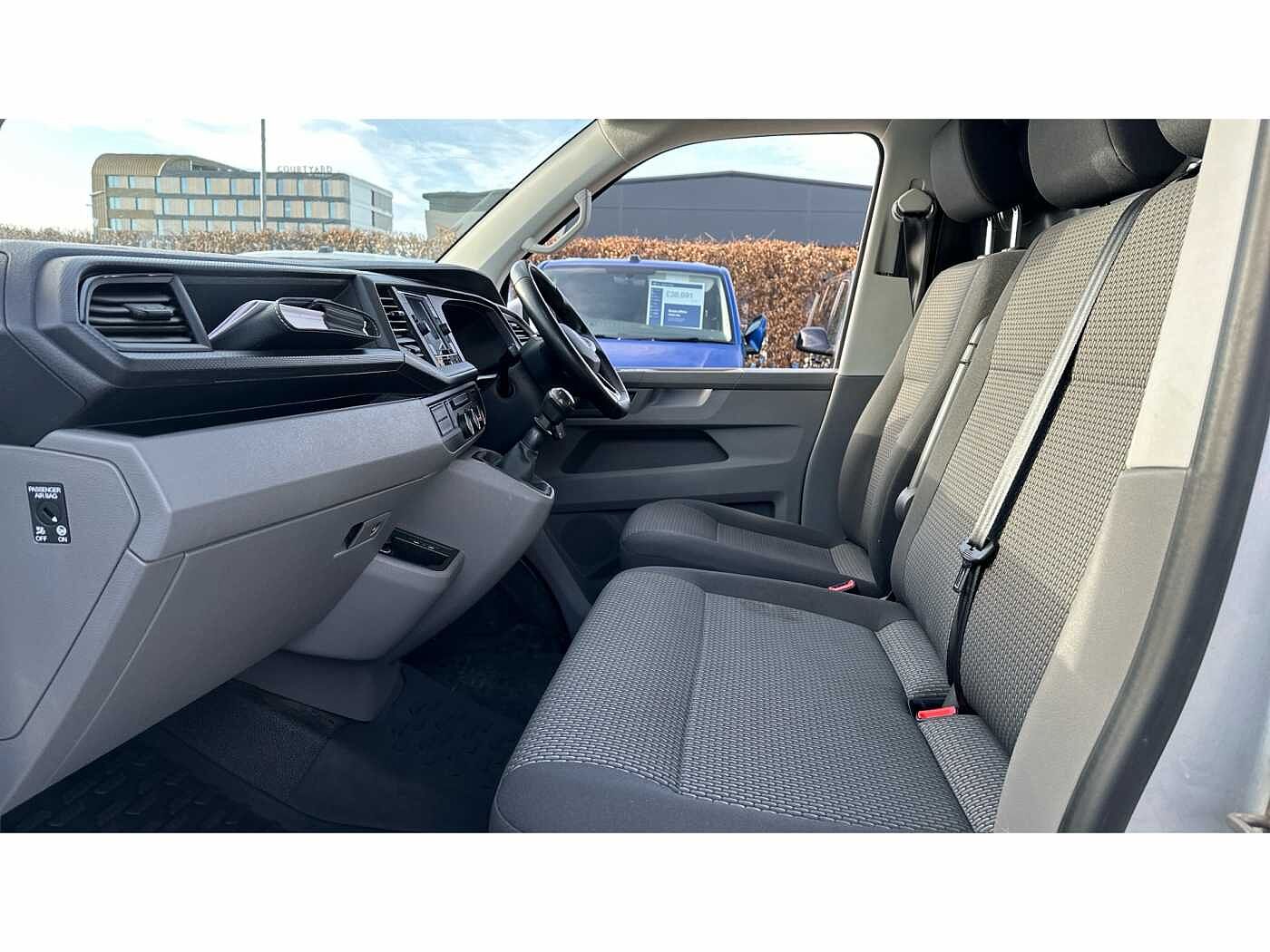 Volkswagen Transporter T30 Panel van Highline LWB 150 PS 2.0 TDI 6sp Manual