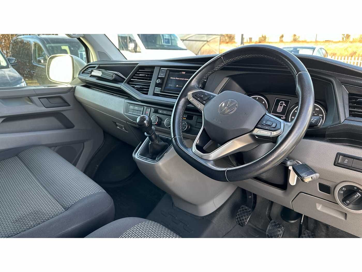 Volkswagen Transporter T30 Panel van Highline LWB 150 PS 2.0 TDI 6sp Manual