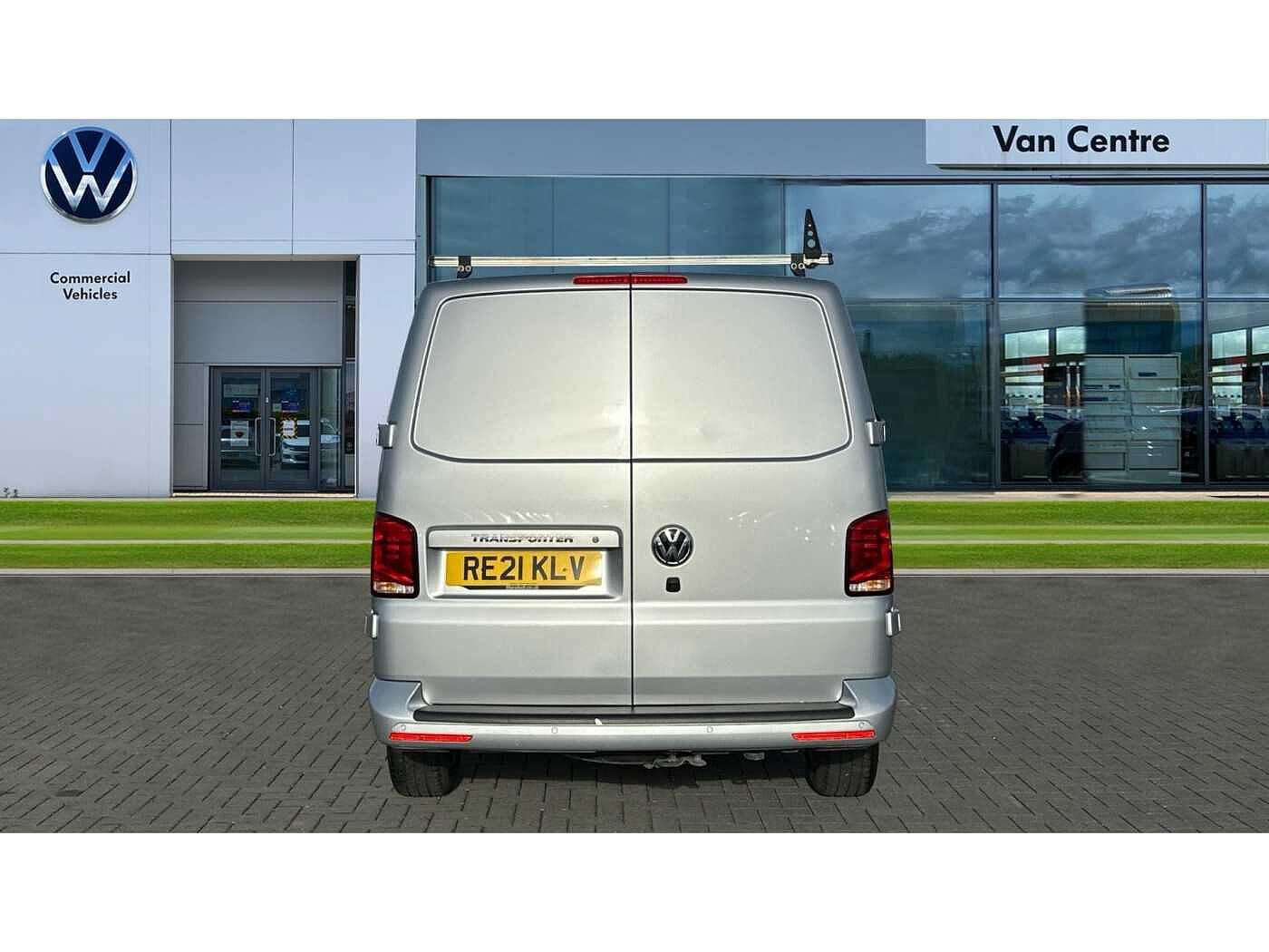 Volkswagen Transporter T30 Panel van Highline LWB 150 PS 2.0 TDI 6sp Manual