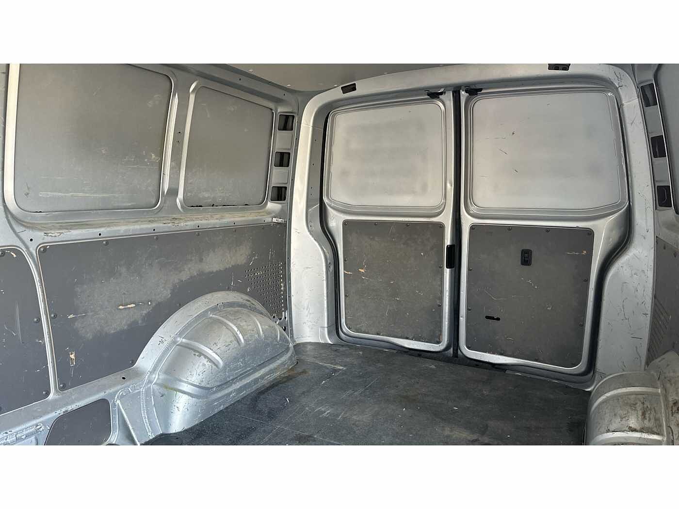 Volkswagen Transporter T30 Panel van Highline LWB 150 PS 2.0 TDI 6sp Manual