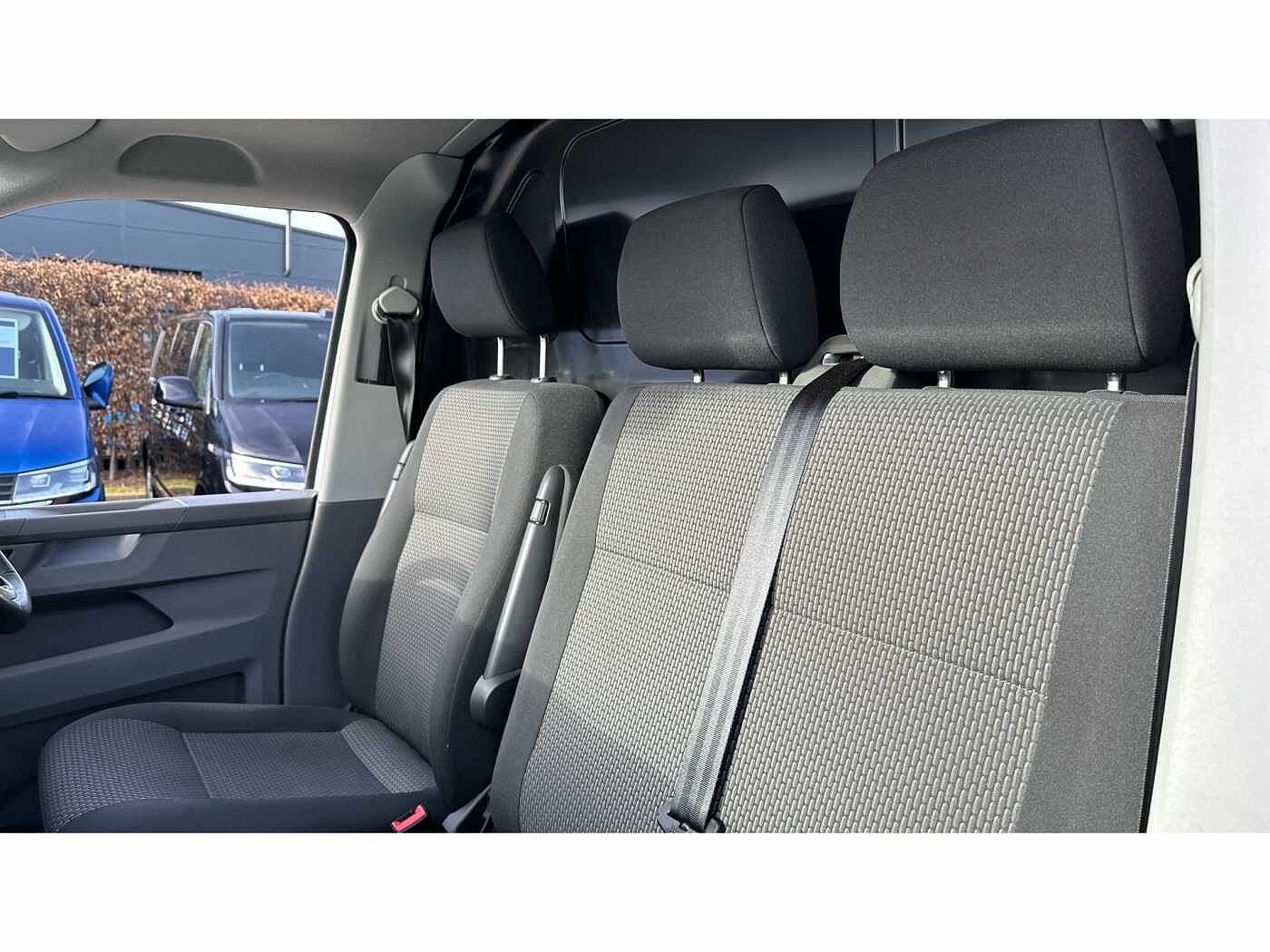 Volkswagen Transporter T30 Panel van Highline LWB 150 PS 2.0 TDI 6sp Manual
