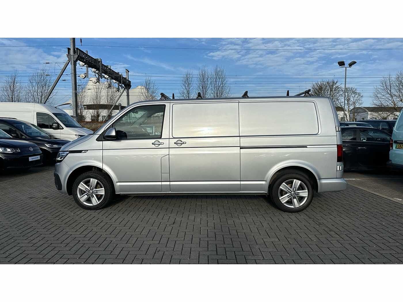 Volkswagen Transporter T30 Panel van Highline LWB 150 PS 2.0 TDI 6sp Manual