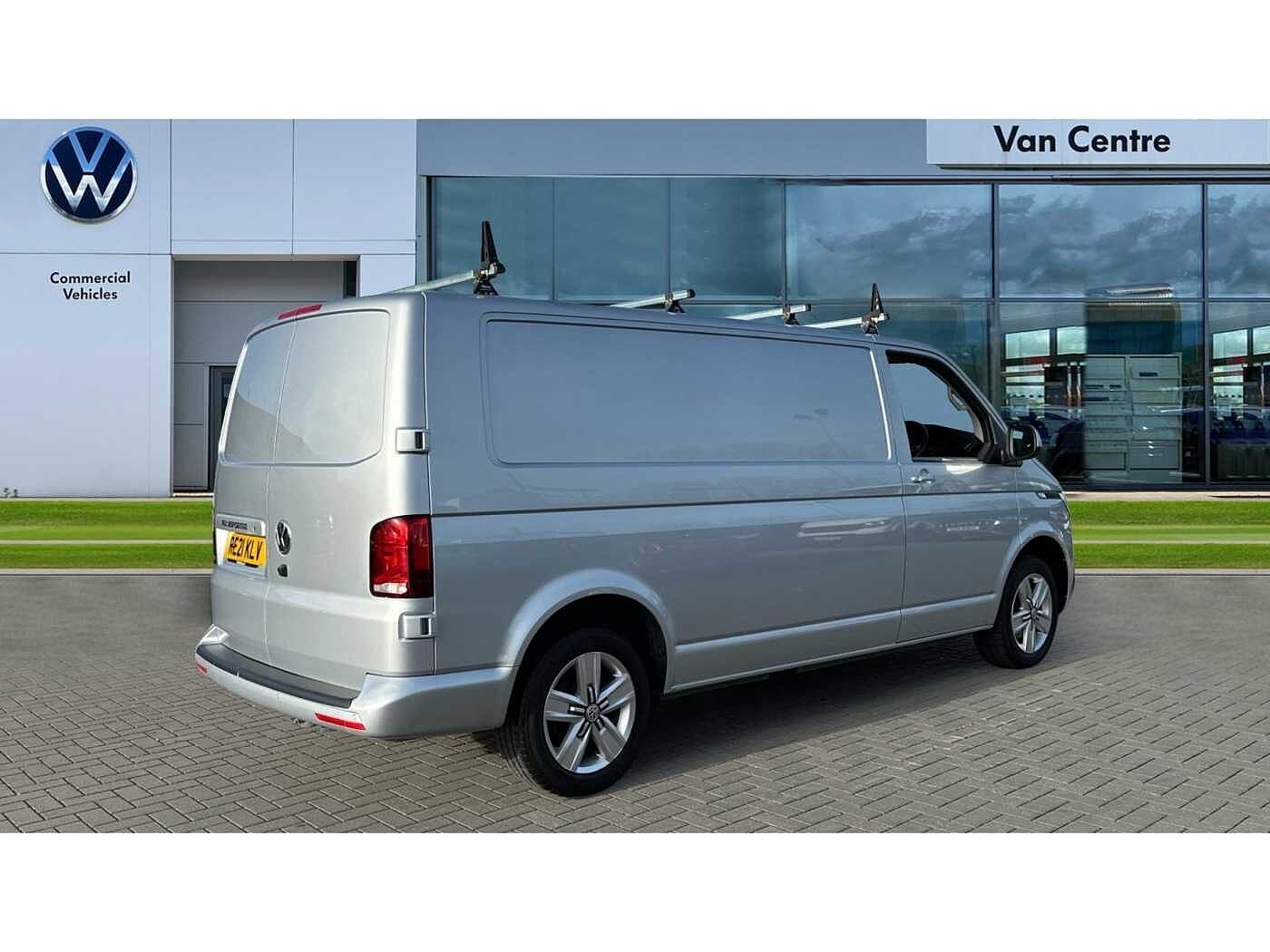 Volkswagen Transporter T30 Panel van Highline LWB 150 PS 2.0 TDI 6sp Manual