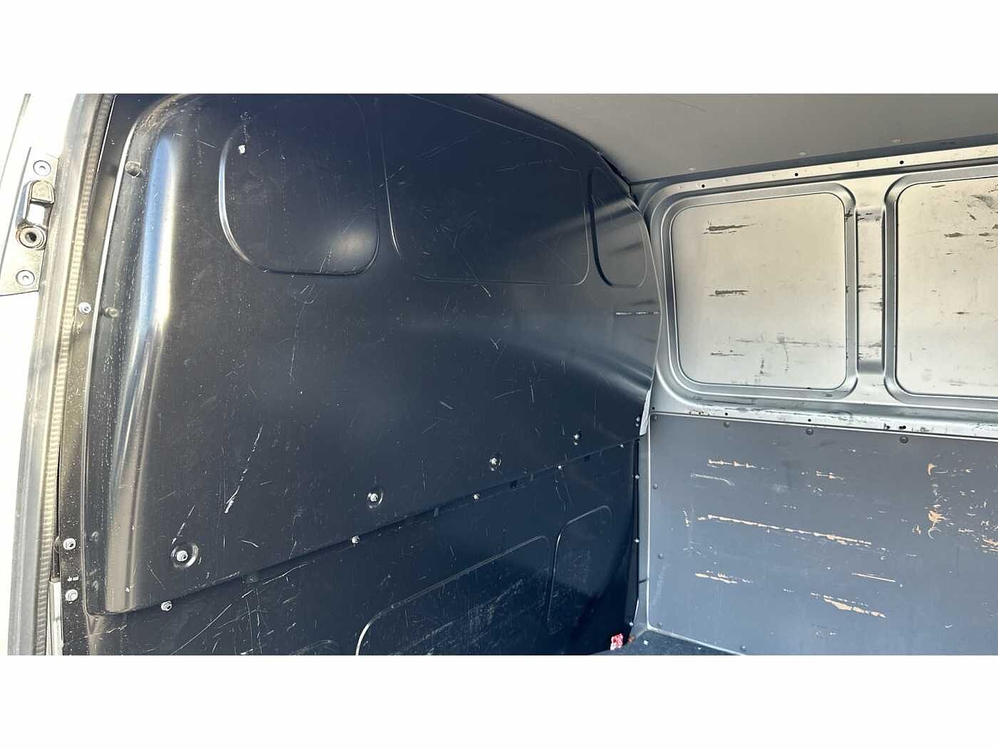 Volkswagen Transporter T30 Panel van Highline LWB 150 PS 2.0 TDI 6sp Manual