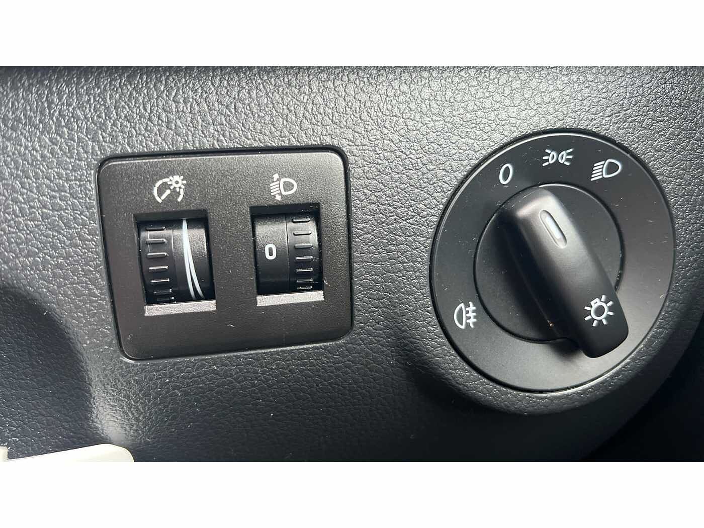 Volkswagen Caddy C20 Panel van Startline SWB 102 PS 2.0 TDI 5sp Manual