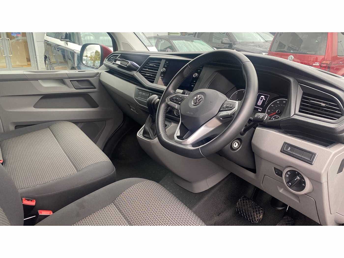 Volkswagen Transporter T28 Panel van Highline SWB 150 PS 2.0 TDI 7sp DSG