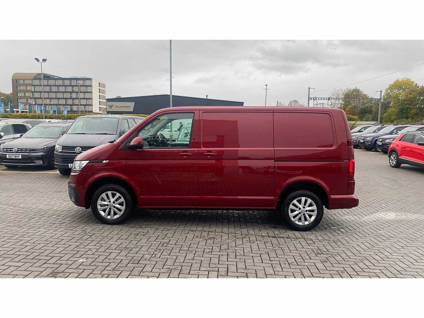 Volkswagen Transporter T28 Panel van Highline SWB 150 PS 2.0 TDI 7sp DSG