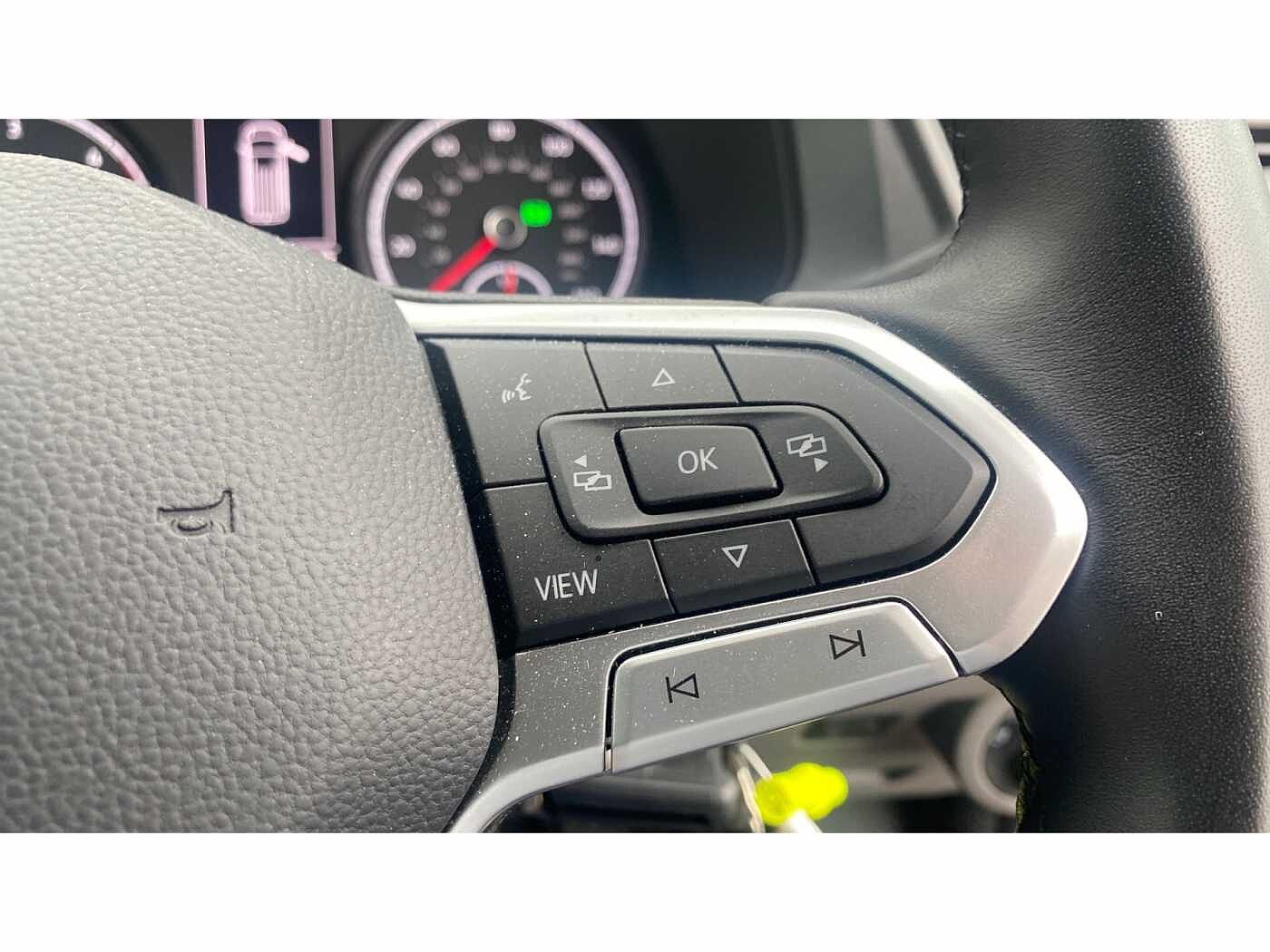 Volkswagen Transporter T28 Panel van Highline SWB 150 PS 2.0 TDI 7sp DSG