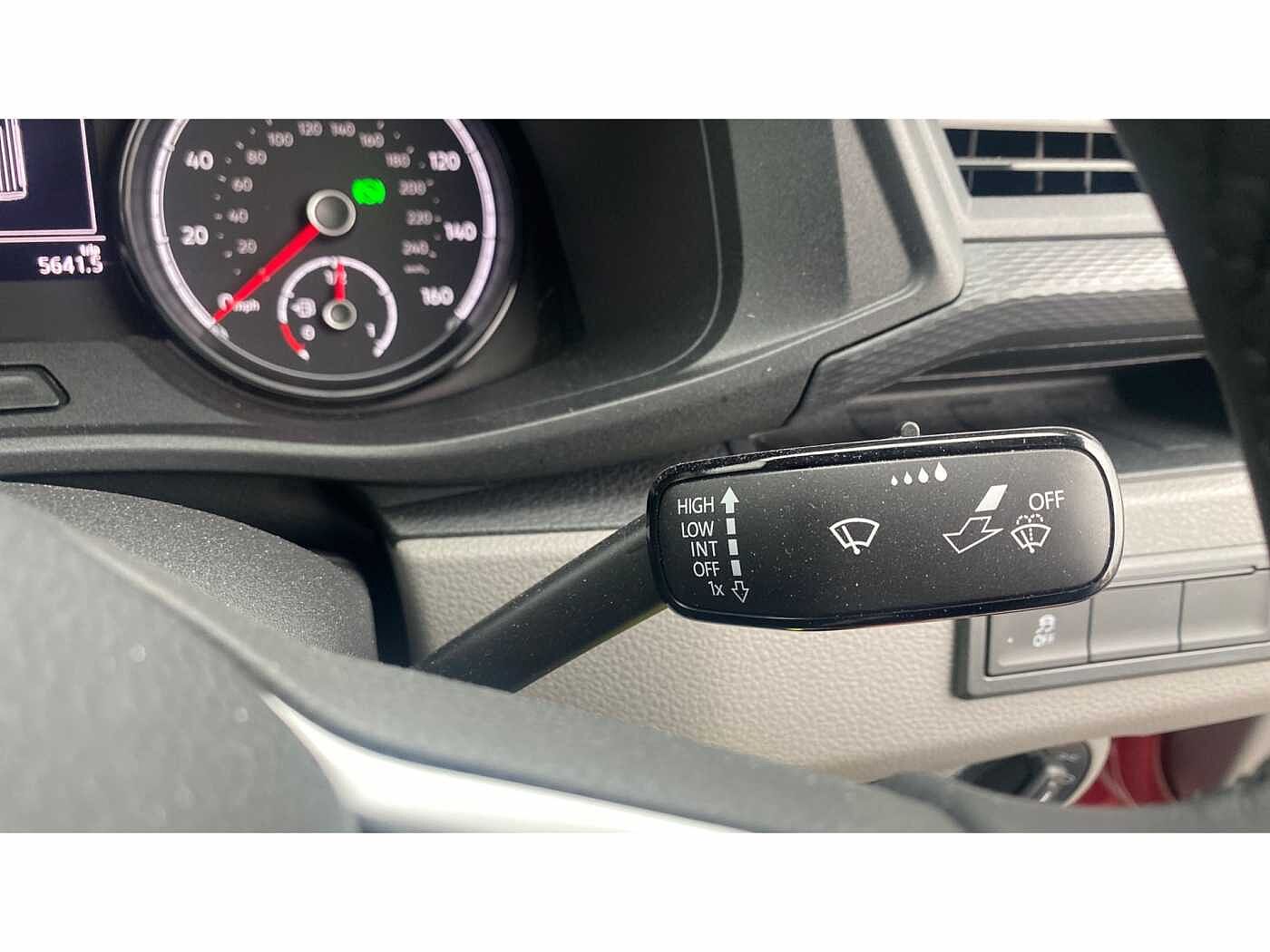 Volkswagen Transporter T28 Panel van Highline SWB 150 PS 2.0 TDI 7sp DSG