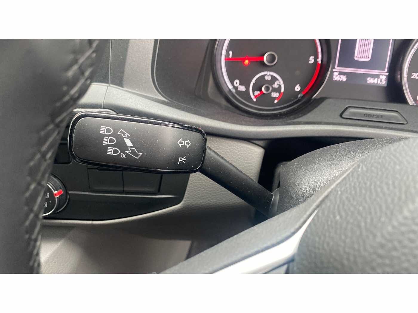 Volkswagen Transporter T28 Panel van Highline SWB 150 PS 2.0 TDI 7sp DSG