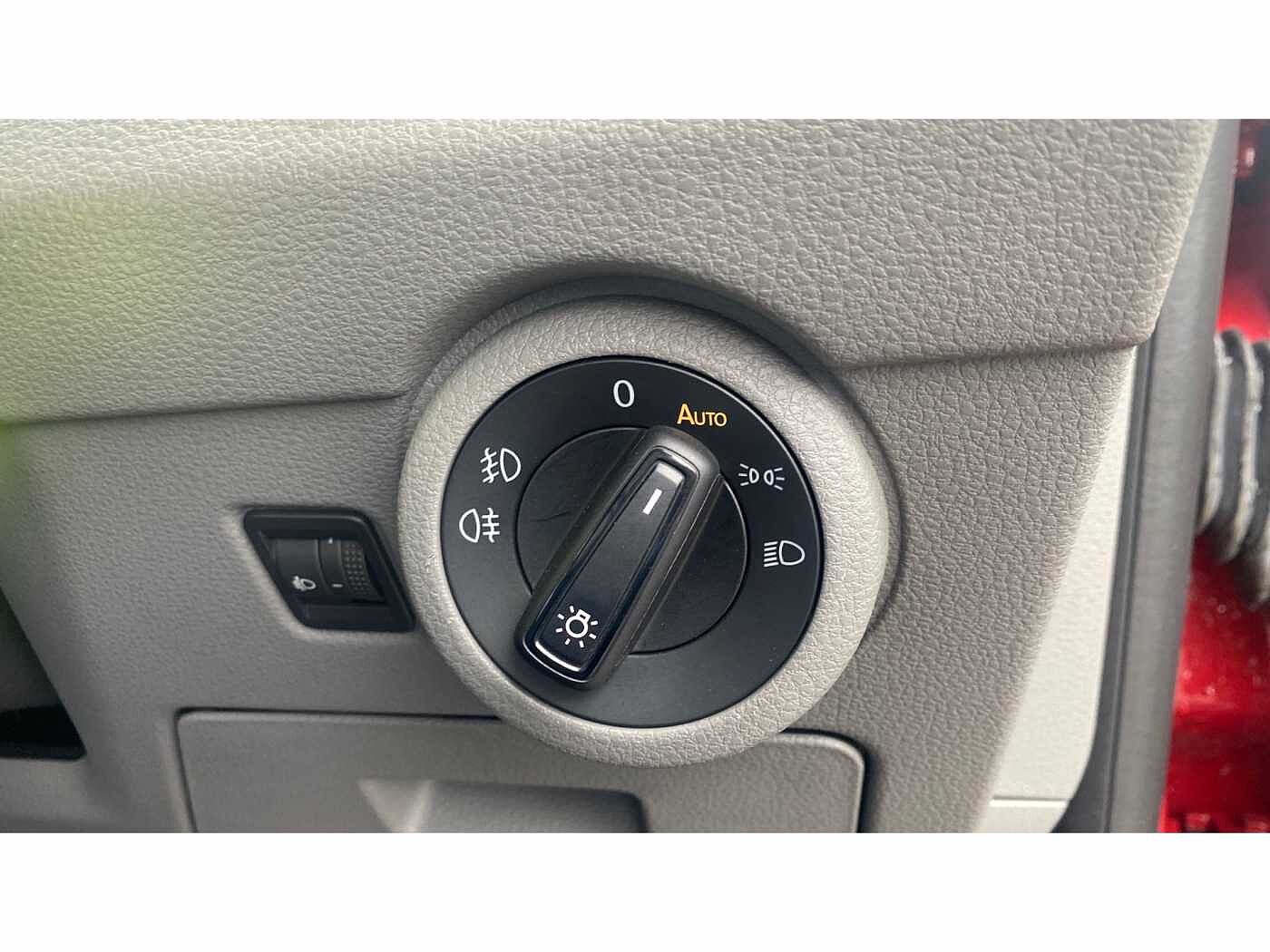 Volkswagen Transporter T28 Panel van Highline SWB 150 PS 2.0 TDI 7sp DSG