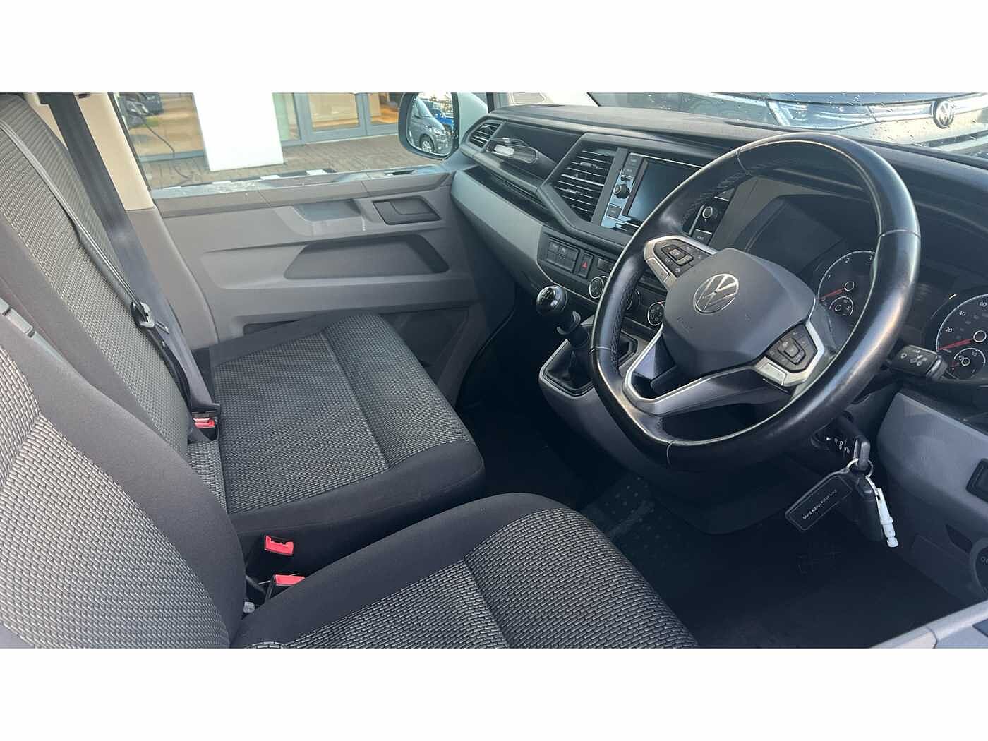 Volkswagen Transporter T30 Panel van Highline LWB 110 PS 2.0 TDI 5sp Manual