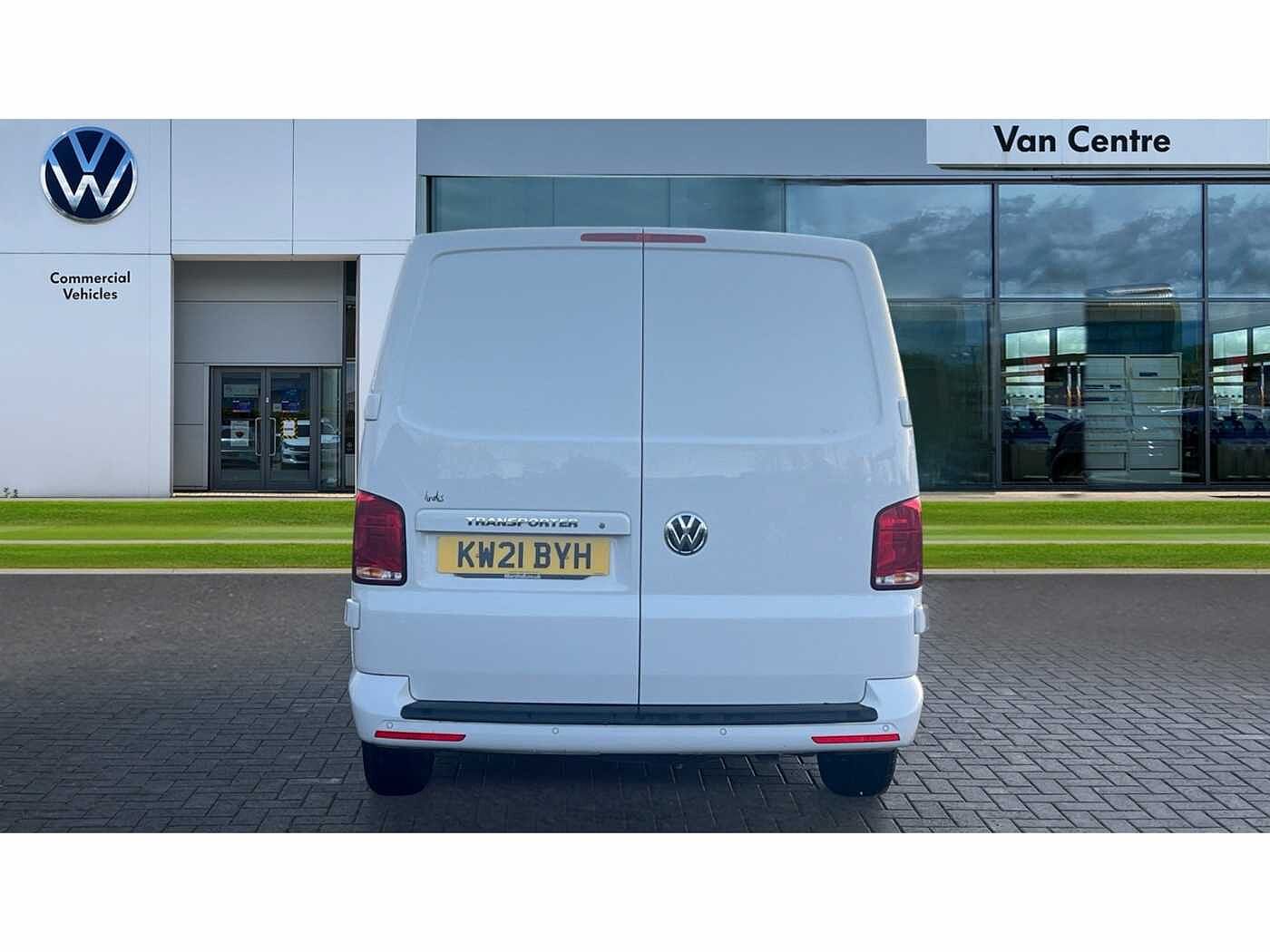 Volkswagen Transporter T30 Panel van Highline LWB 110 PS 2.0 TDI 5sp Manual