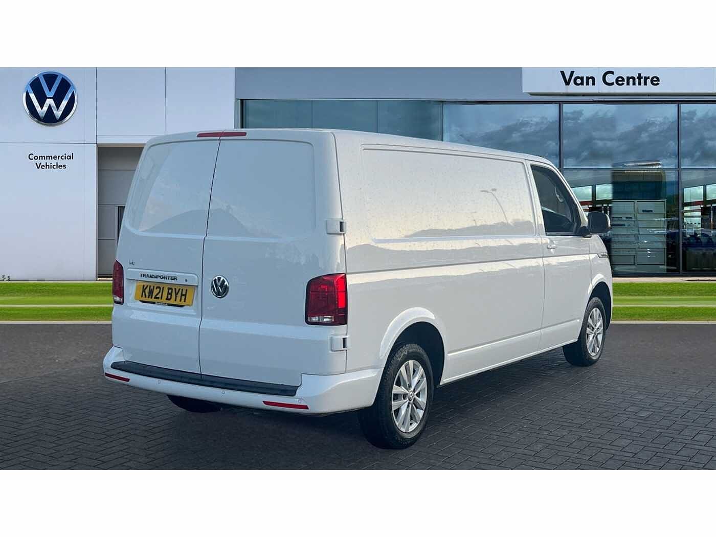 Volkswagen Transporter T30 Panel van Highline LWB 110 PS 2.0 TDI 5sp Manual
