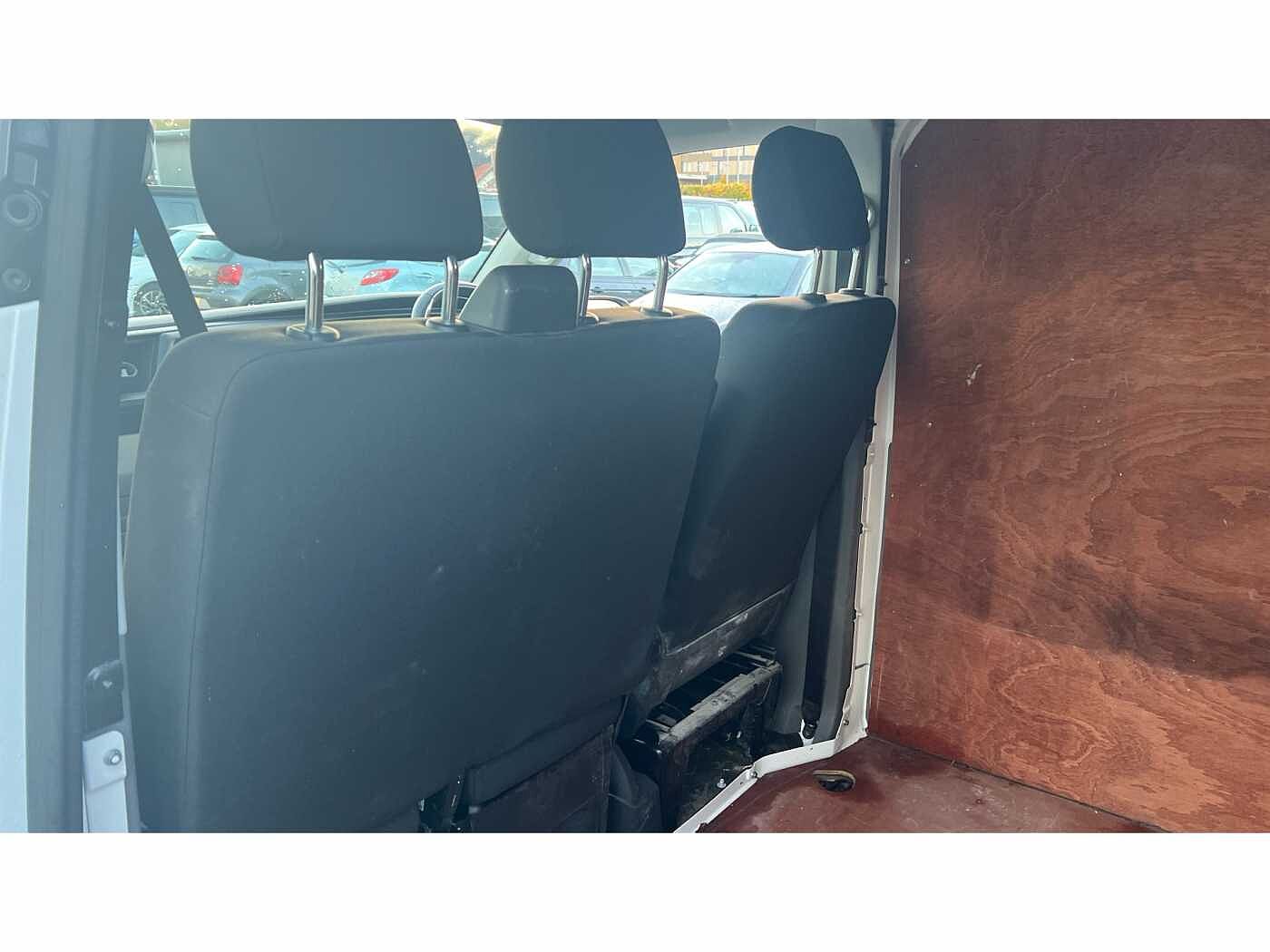 Volkswagen Transporter T30 Panel van Highline LWB 110 PS 2.0 TDI 5sp Manual