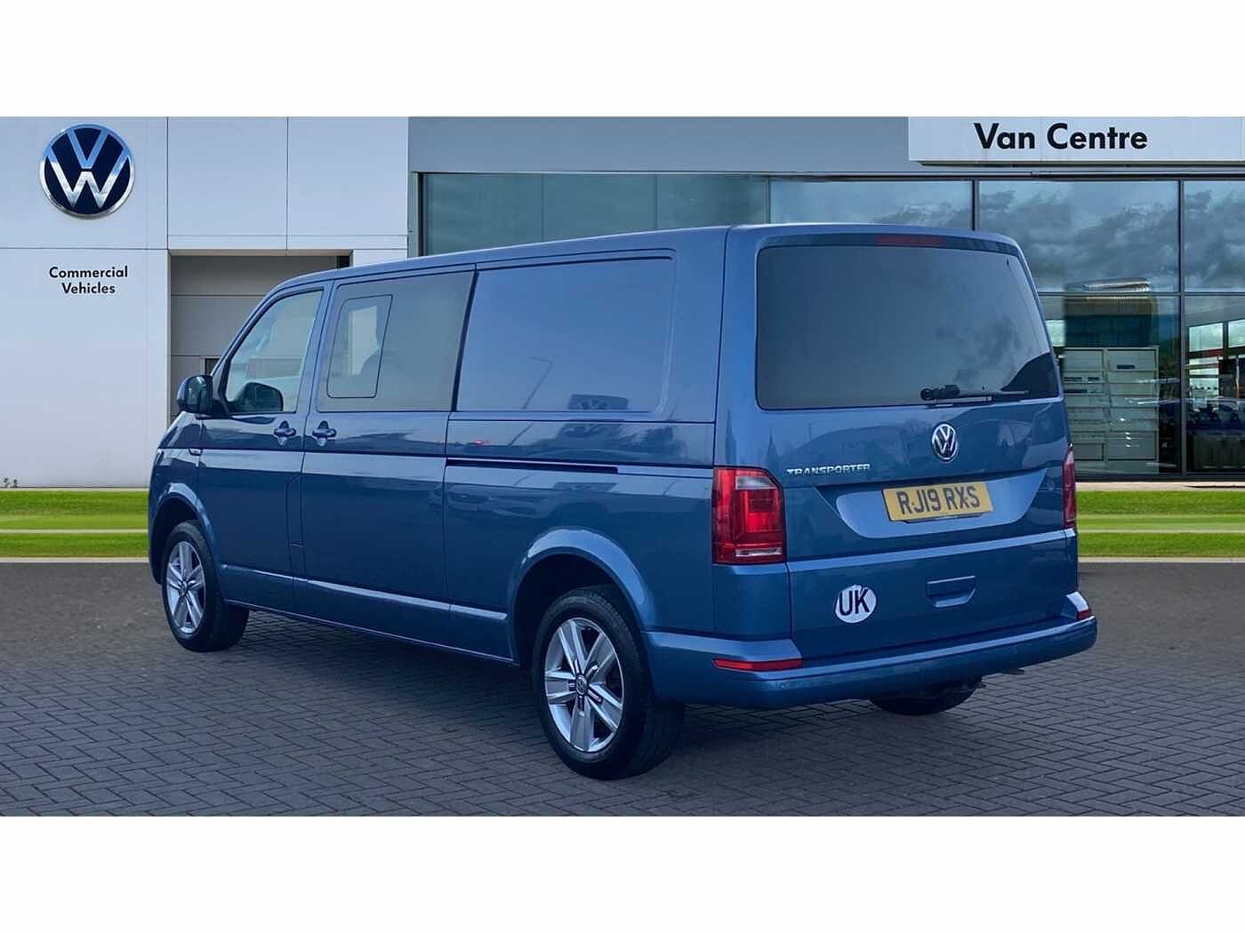 Volkswagen Transporter T32 Kombi Highline LWB 150 PS 2.0 TDI BMT 7sp DSG
