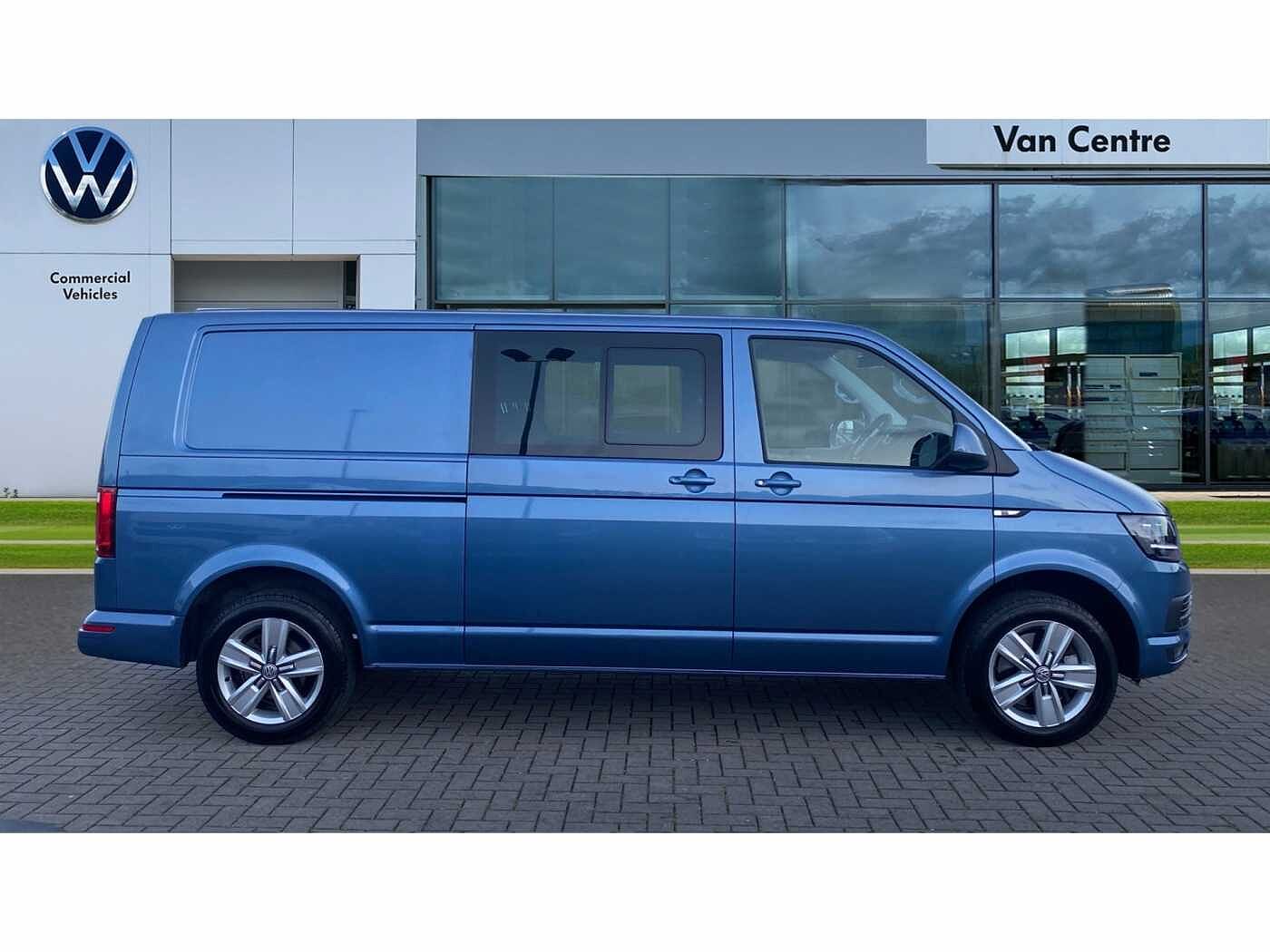 Volkswagen Transporter T32 Kombi Highline LWB 150 PS 2.0 TDI BMT 7sp DSG