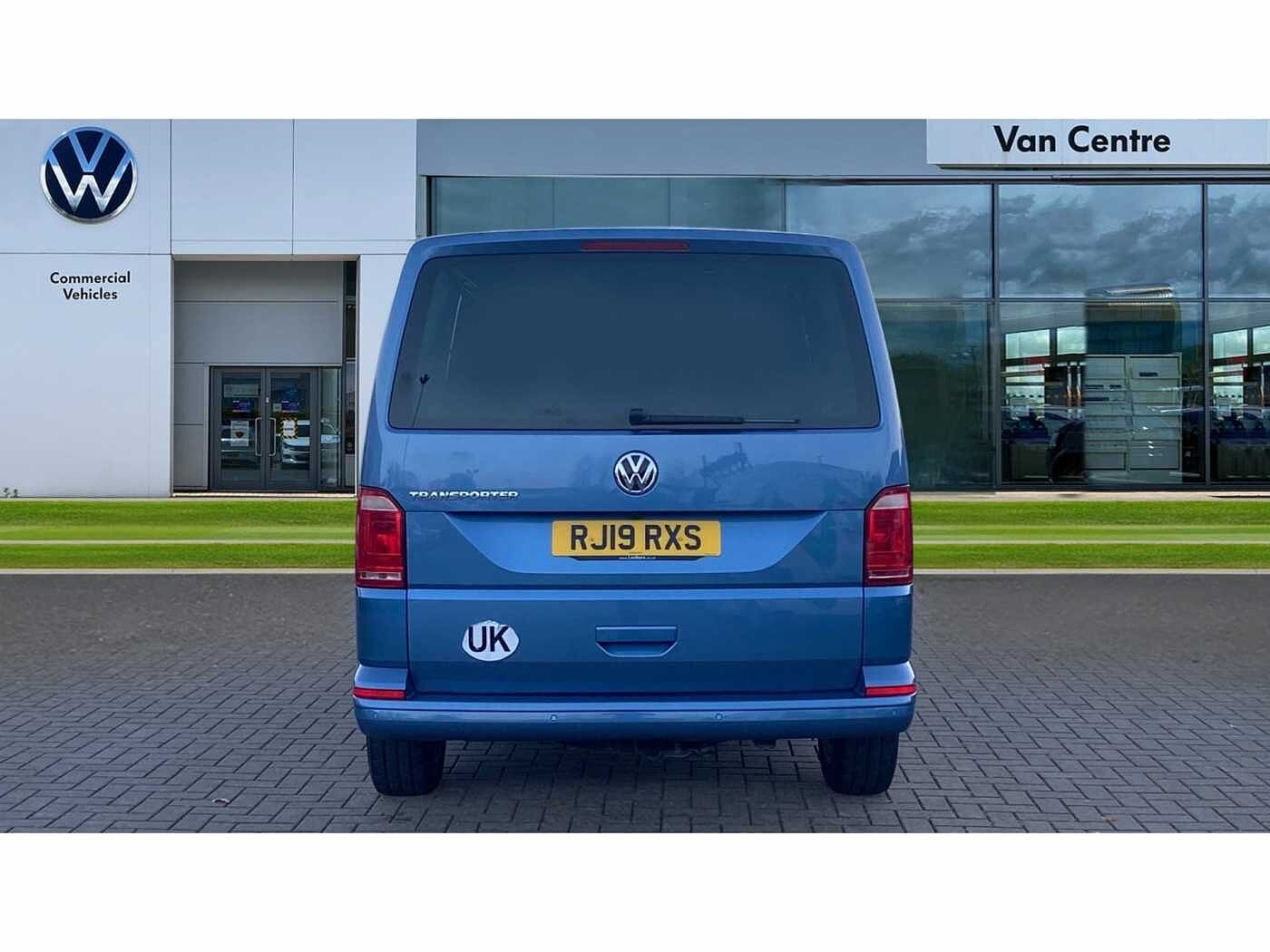 Volkswagen Transporter T32 Kombi Highline LWB 150 PS 2.0 TDI BMT 7sp DSG