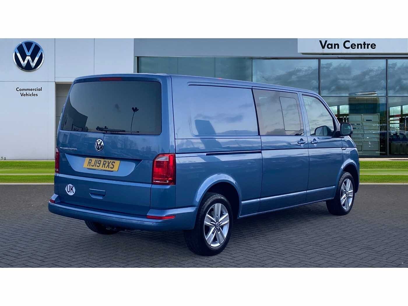 Volkswagen Transporter T32 Kombi Highline LWB 150 PS 2.0 TDI BMT 7sp DSG