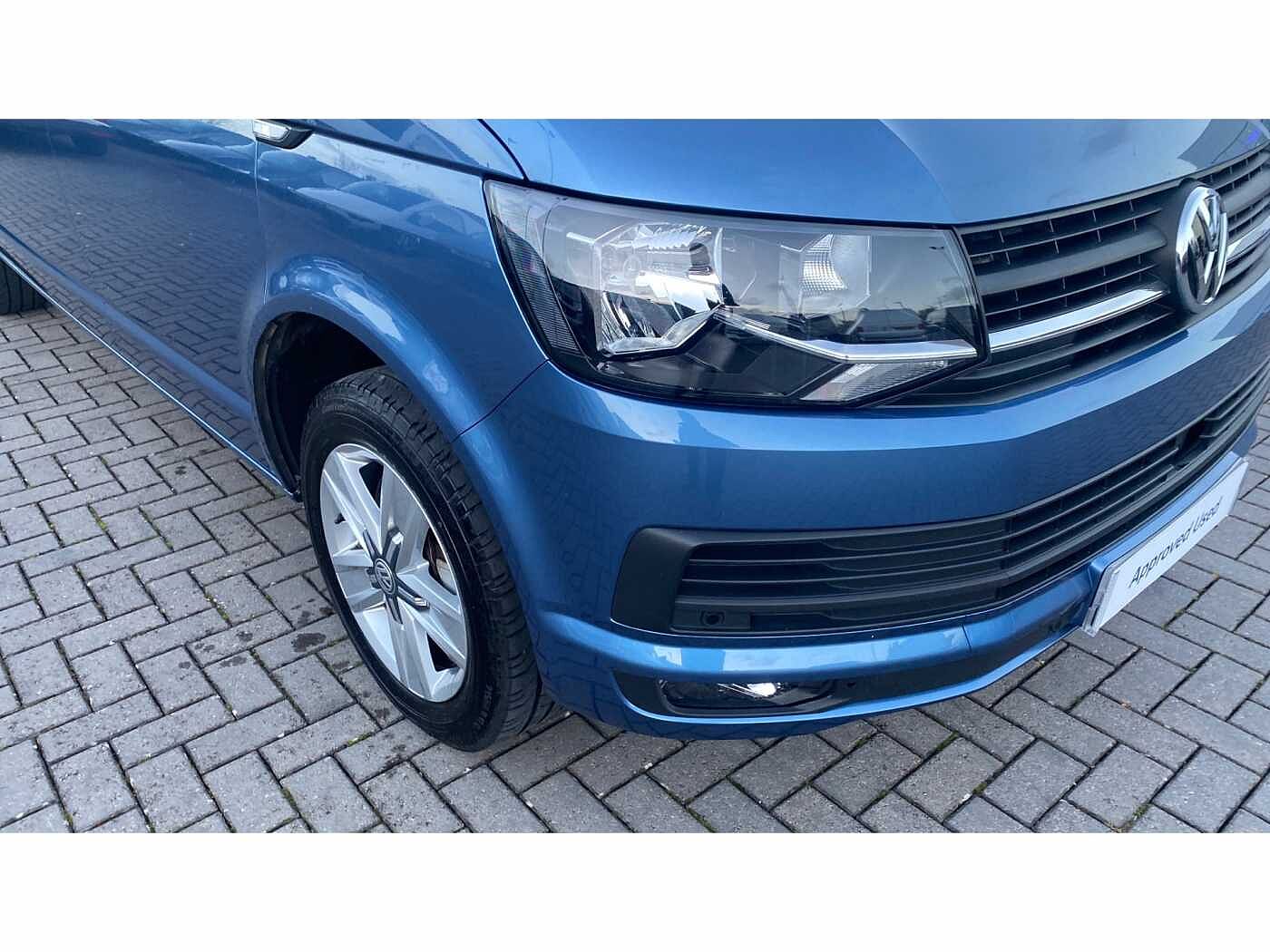 Volkswagen Transporter T32 Kombi Highline LWB 150 PS 2.0 TDI BMT 7sp DSG