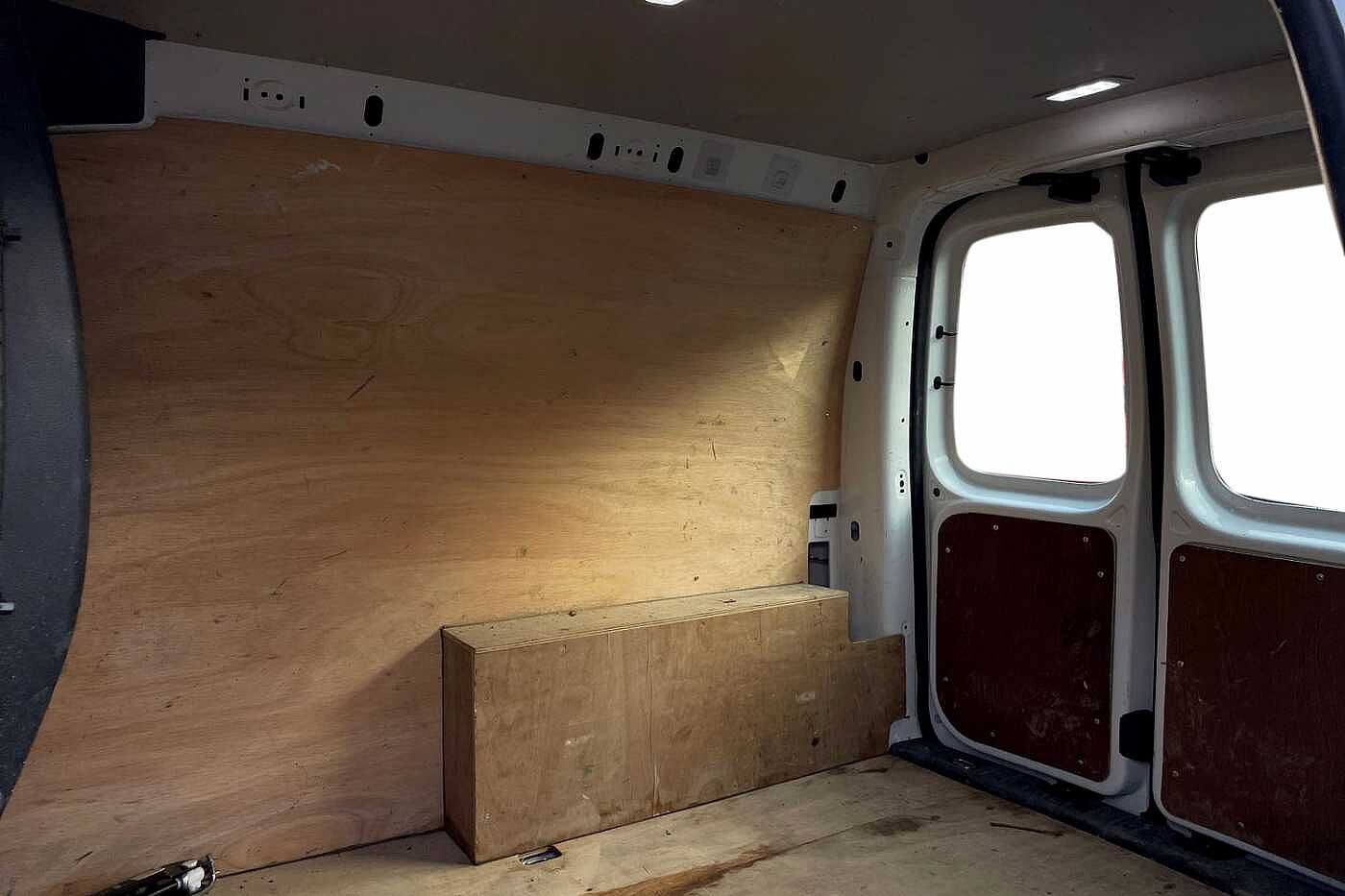 Volkswagen Caddy SWB Diesel C20 102PS TDI Highline BMT Panel Van, DISCOVER MEDIA, AIR CON