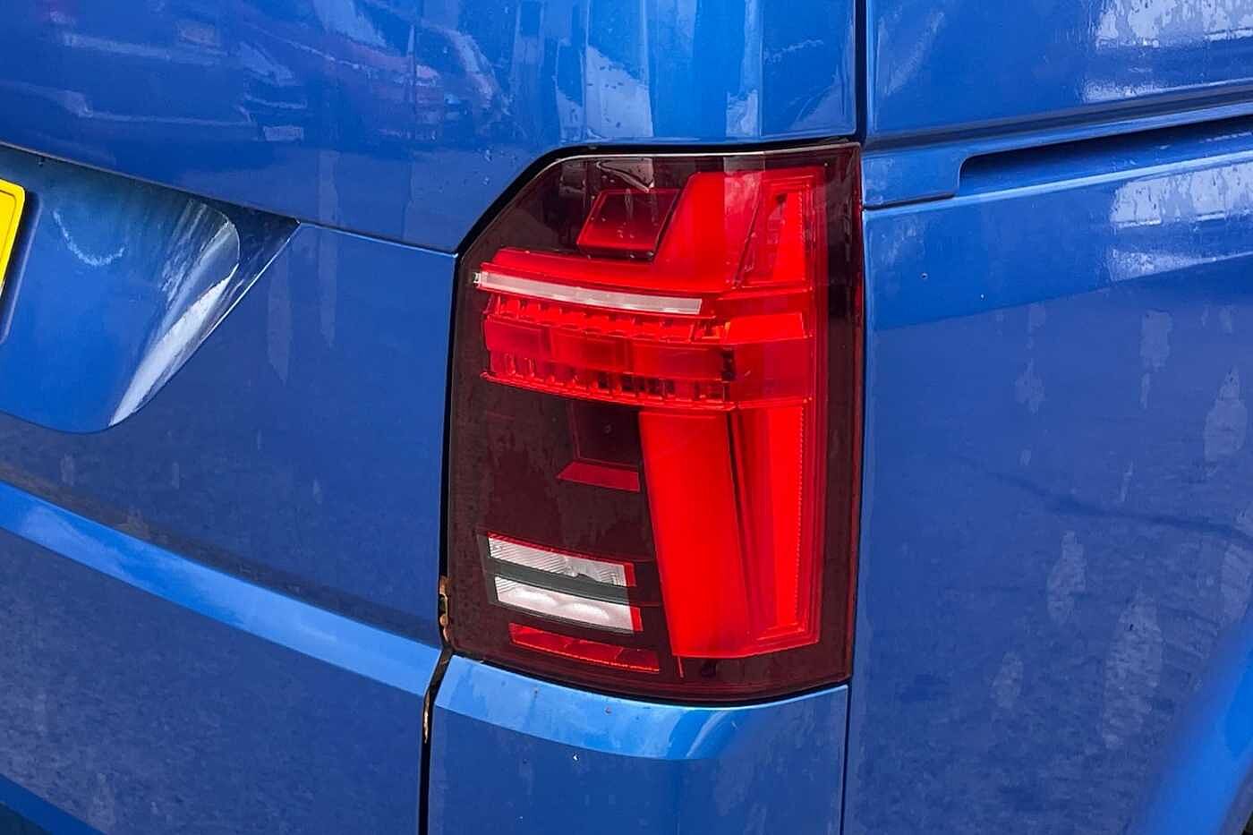 Volkswagen Transporter SWB Kombi Diesel T32 2.0TDI 204ps Highline Kombi, LOTS OF SPEC & URBAN AUTO KIT